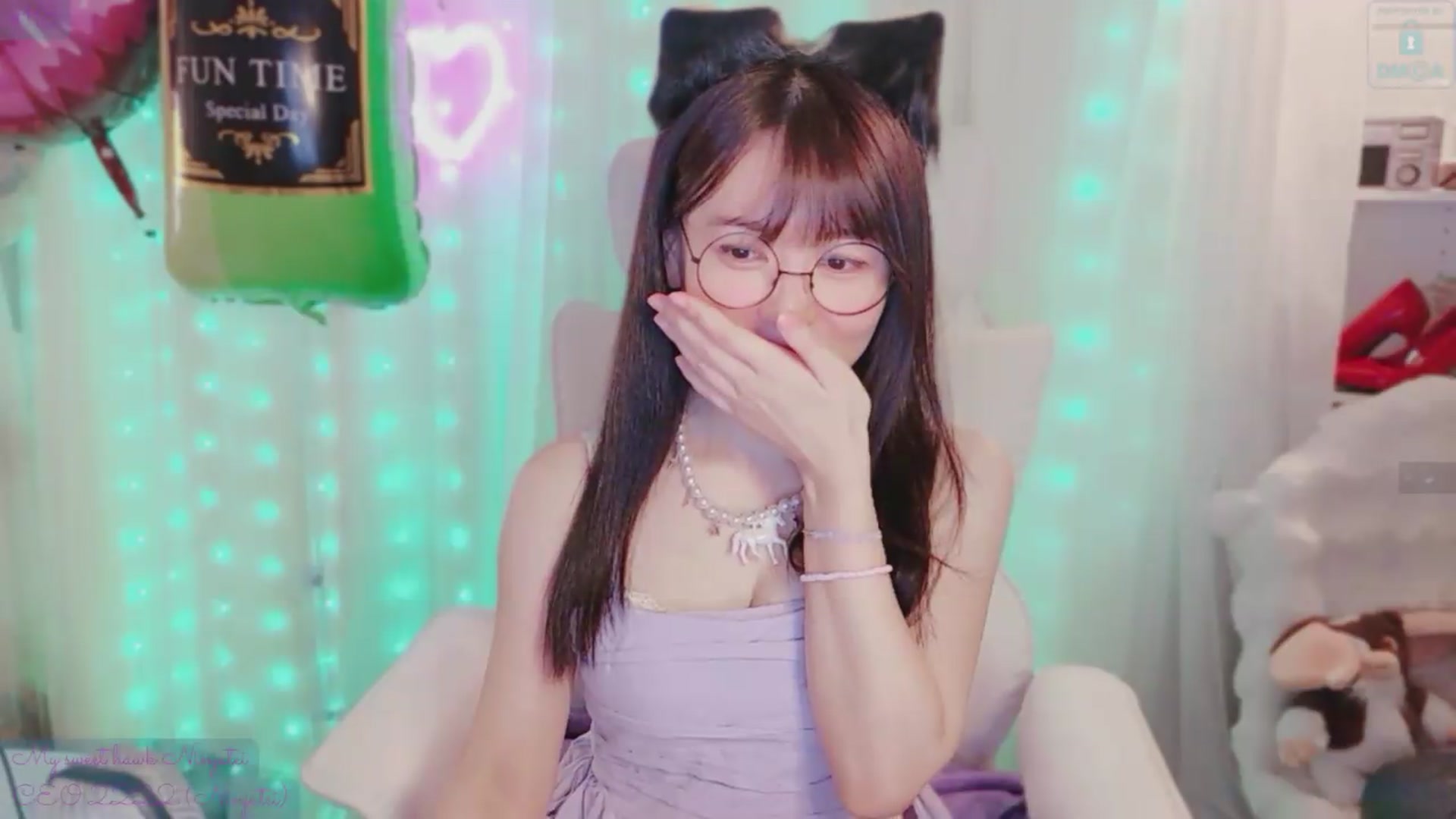 Gallery image thumbnail from meowtheworld's myfreecams stream on, 07/06/2026, 06:03 image 20 of 20