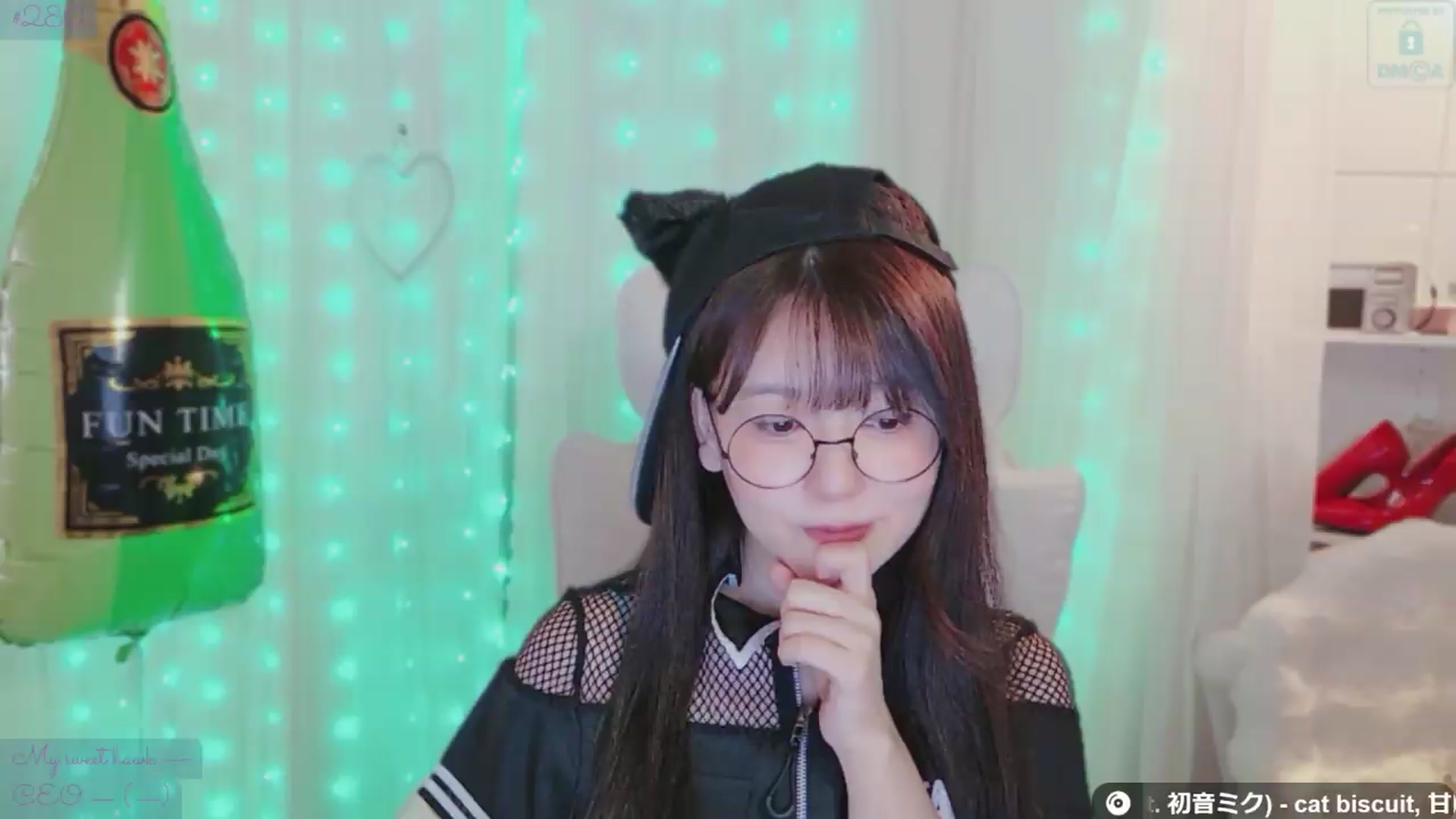Gallery image thumbnail from meowtheworld's myfreecams stream on, 07/11/2026, 04:59 image 7 of 20
