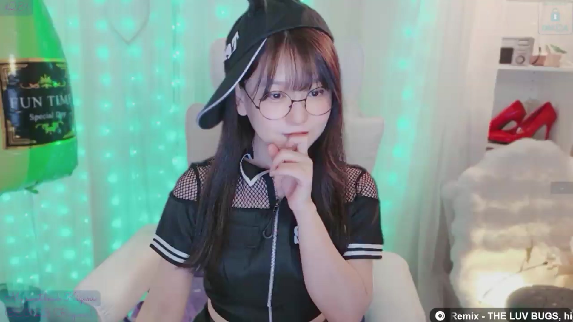 Gallery image thumbnail from meowtheworld's myfreecams stream on, 07/11/2026, 04:59 image 16 of 20