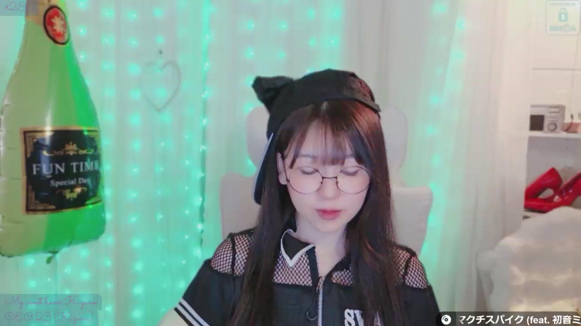 Gallery image thumbnail from meowtheworld's myfreecams stream on, 07/11/2026, 04:59 image 12 of 20
