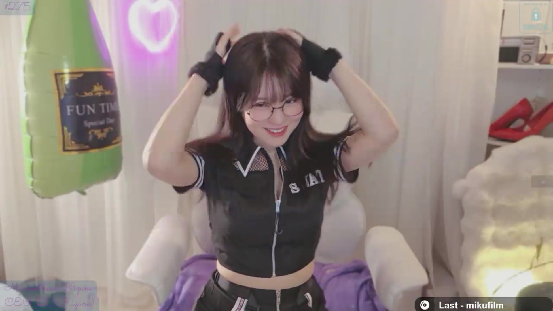 Gallery image thumbnail from meowtheworld's myfreecams stream on, 07/11/2026, 07:07 image 12 of 20