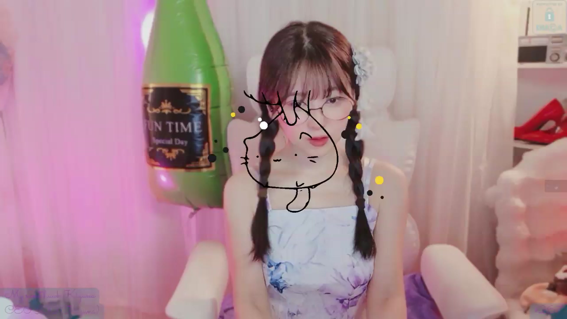 Gallery image thumbnail from meowtheworld's myfreecams stream on, 07/12/2026, 06:13 image 19 of 20