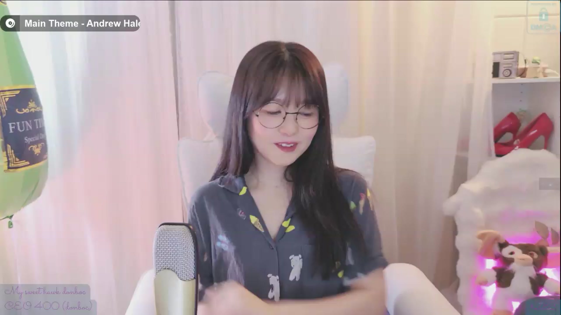 Gallery image thumbnail from meowtheworld's myfreecams stream on, 07/13/2026, 07:43 image 16 of 20