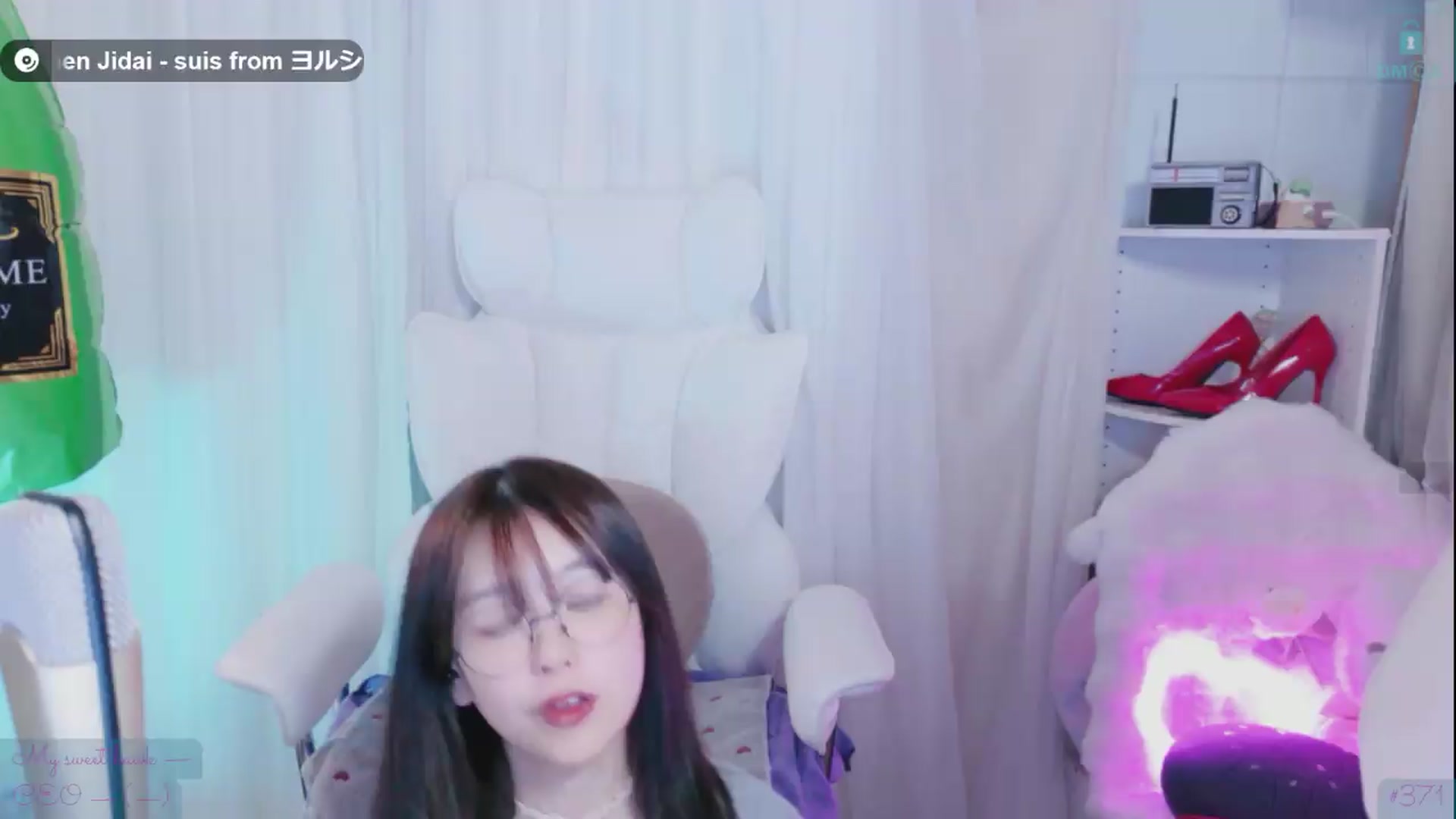 Gallery image thumbnail from meowtheworld's myfreecams stream on, 07/17/2026, 04:50 image 4 of 20