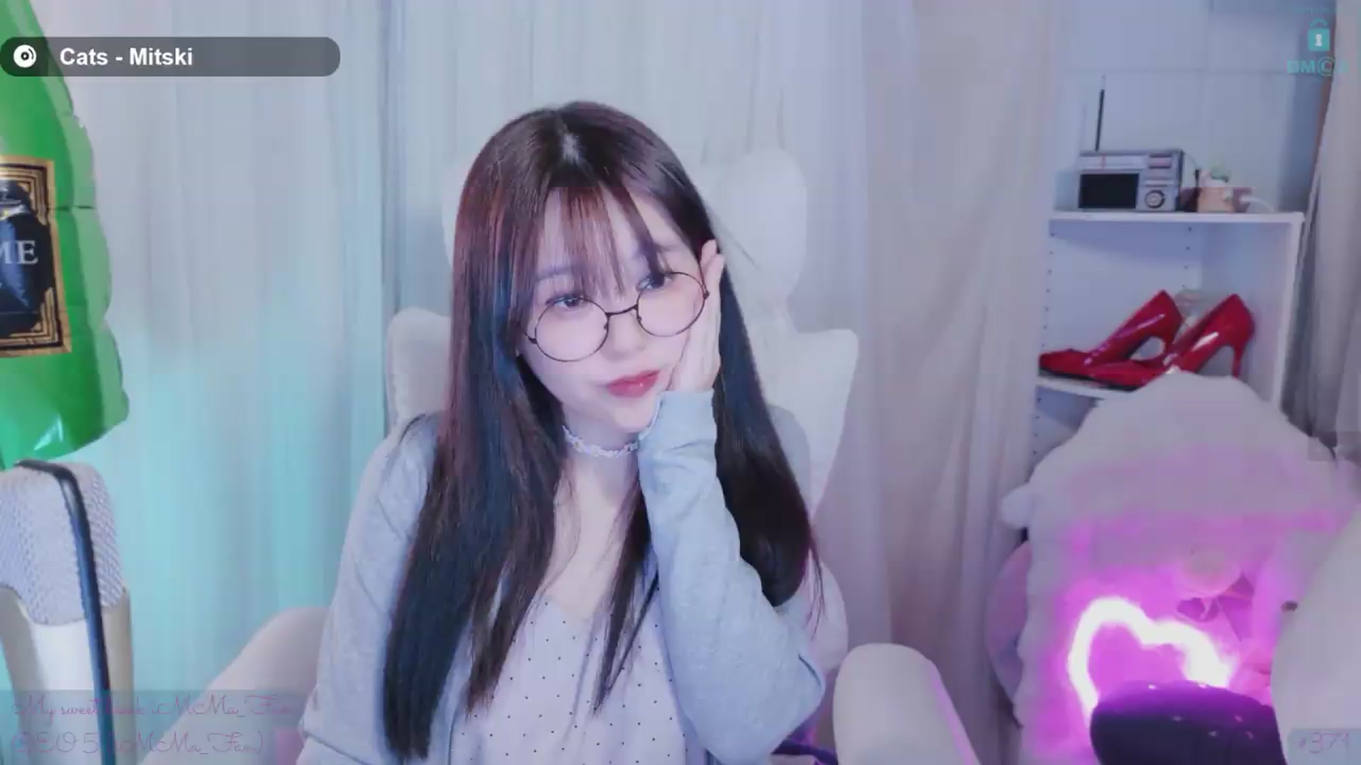 Gallery image thumbnail from meowtheworld's myfreecams stream on, 07/17/2026, 06:11 image 9 of 20