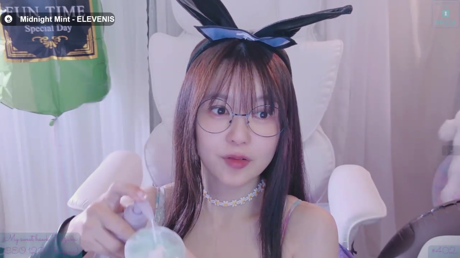 Gallery image thumbnail from meowtheworld's myfreecams stream on, 07/18/2026, 06:25 image 7 of 20