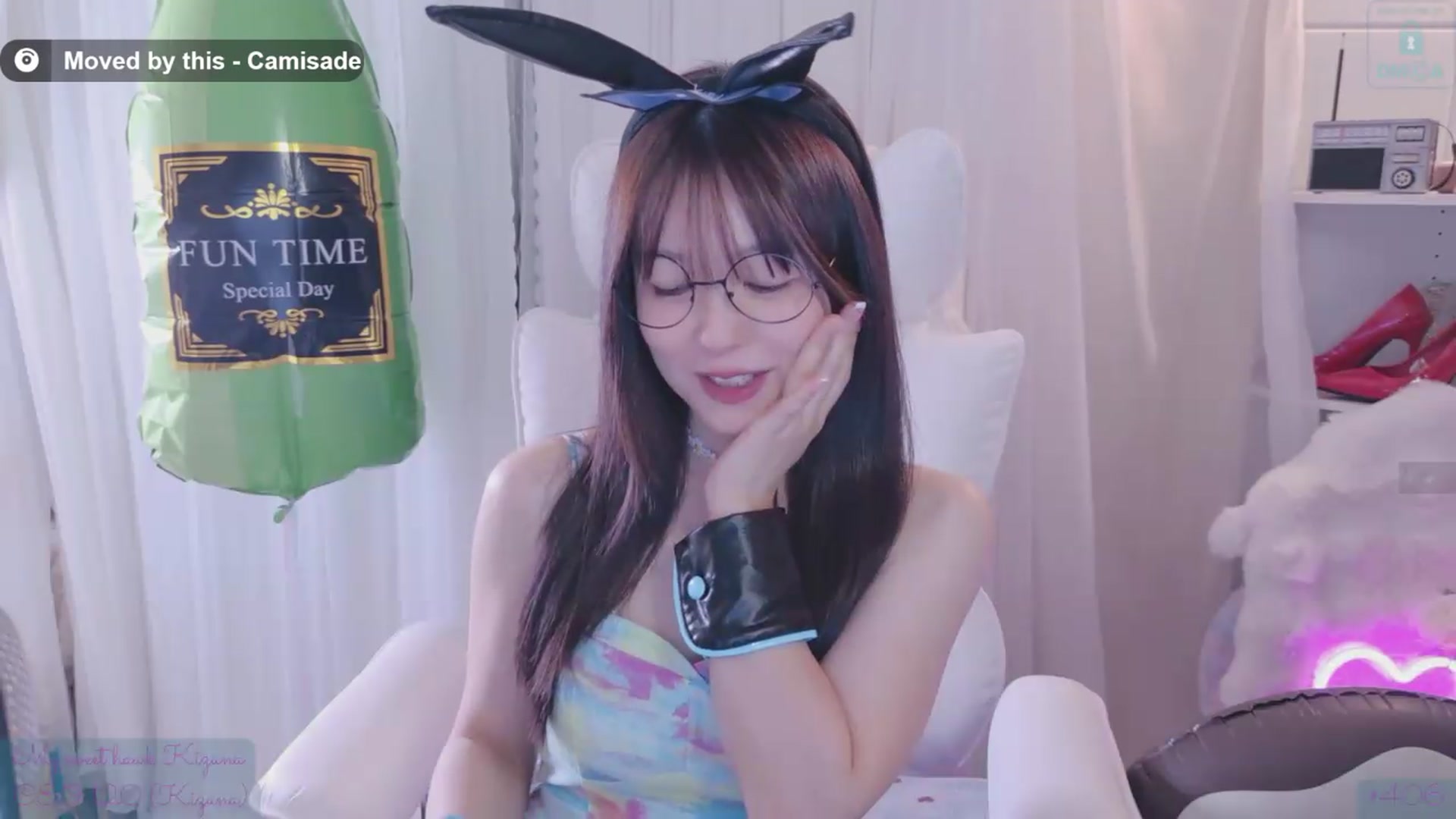 Gallery image thumbnail from meowtheworld's myfreecams stream on, 07/18/2026, 06:25 image 3 of 20