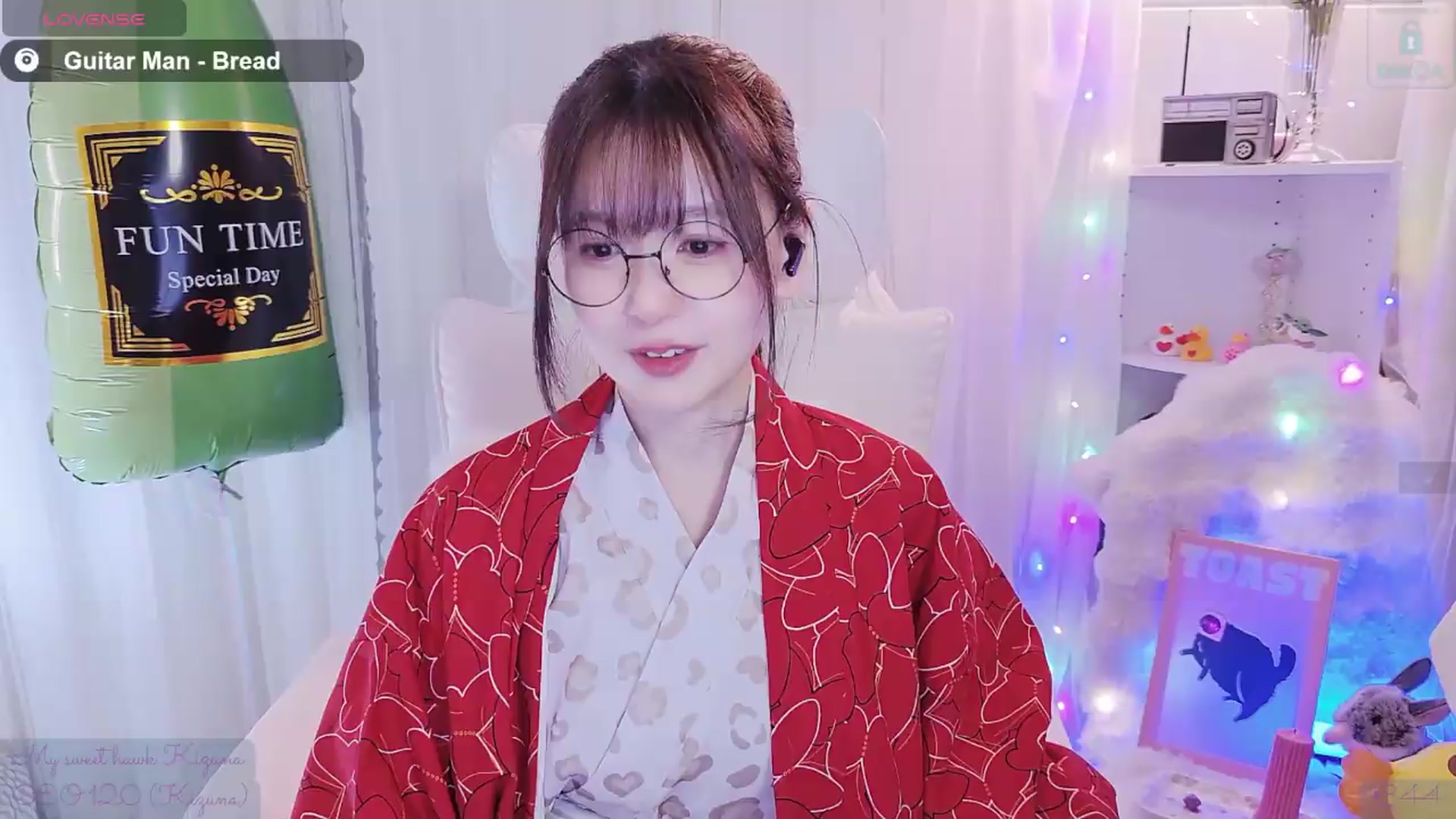 Gallery image thumbnail from meowtheworld's myfreecams stream on, 07/26/2026, 04:45 image 6 of 20