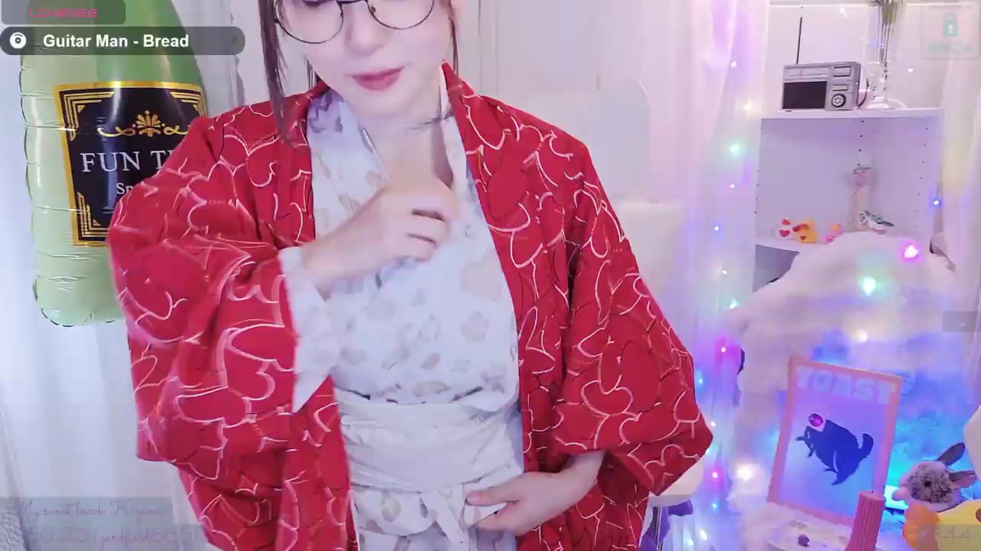 Gallery image thumbnail from meowtheworld's myfreecams stream on, 07/26/2026, 04:45 image 5 of 20