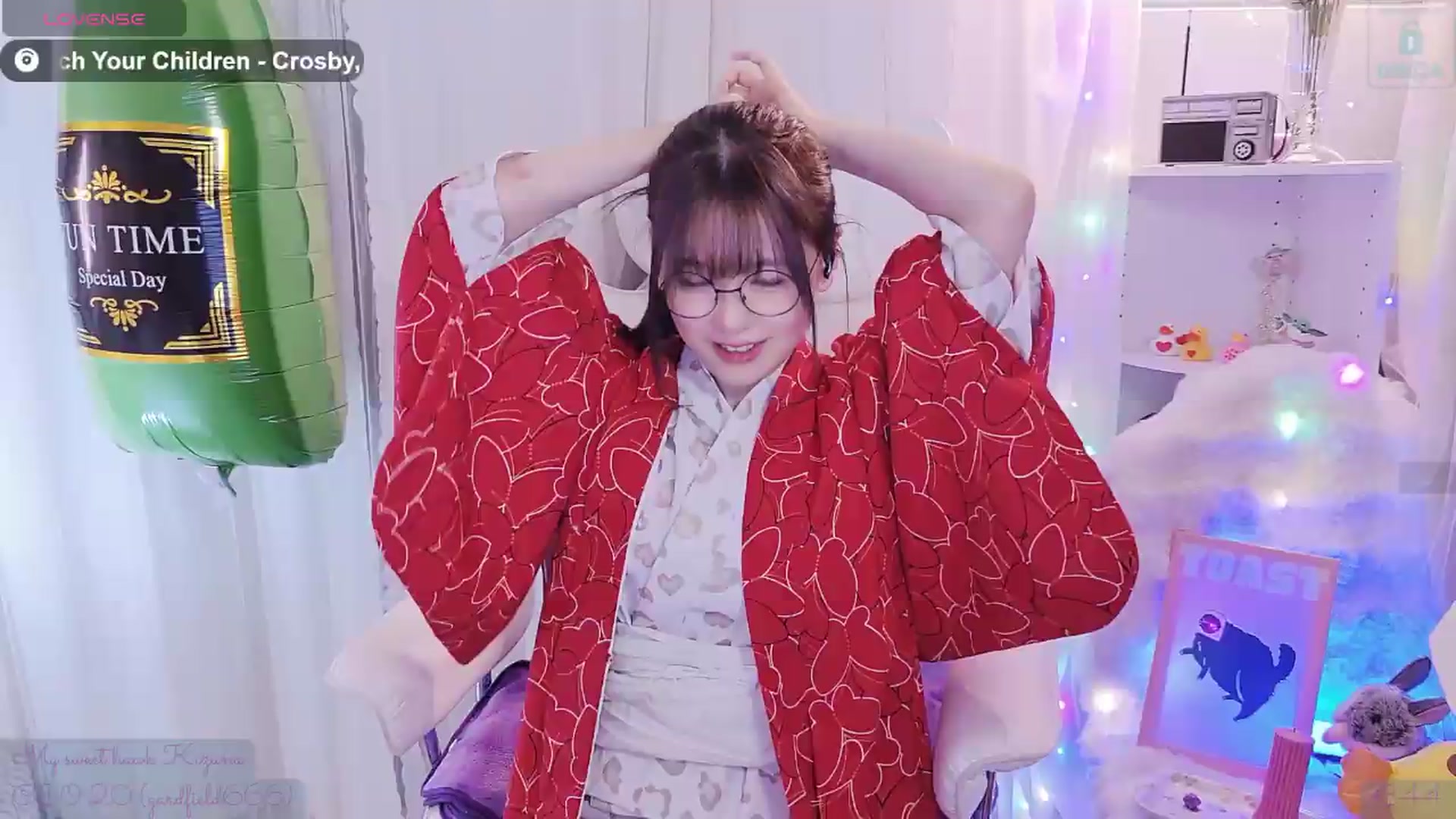Gallery image thumbnail from meowtheworld's myfreecams stream on, 07/26/2026, 04:45 image 4 of 20