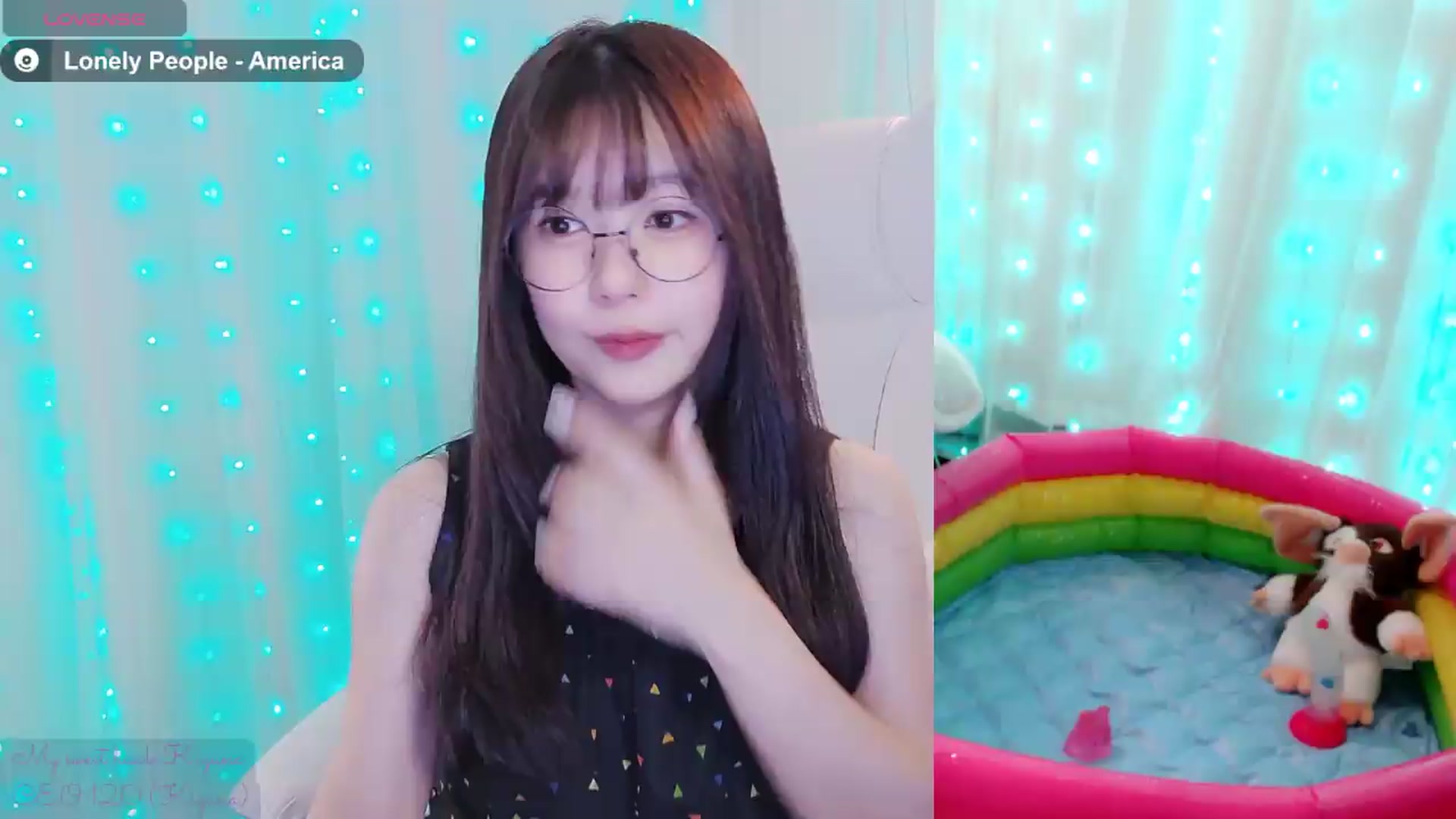 Gallery image thumbnail from meowtheworld's myfreecams stream on, 07/27/2026, 06:05 image 15 of 20