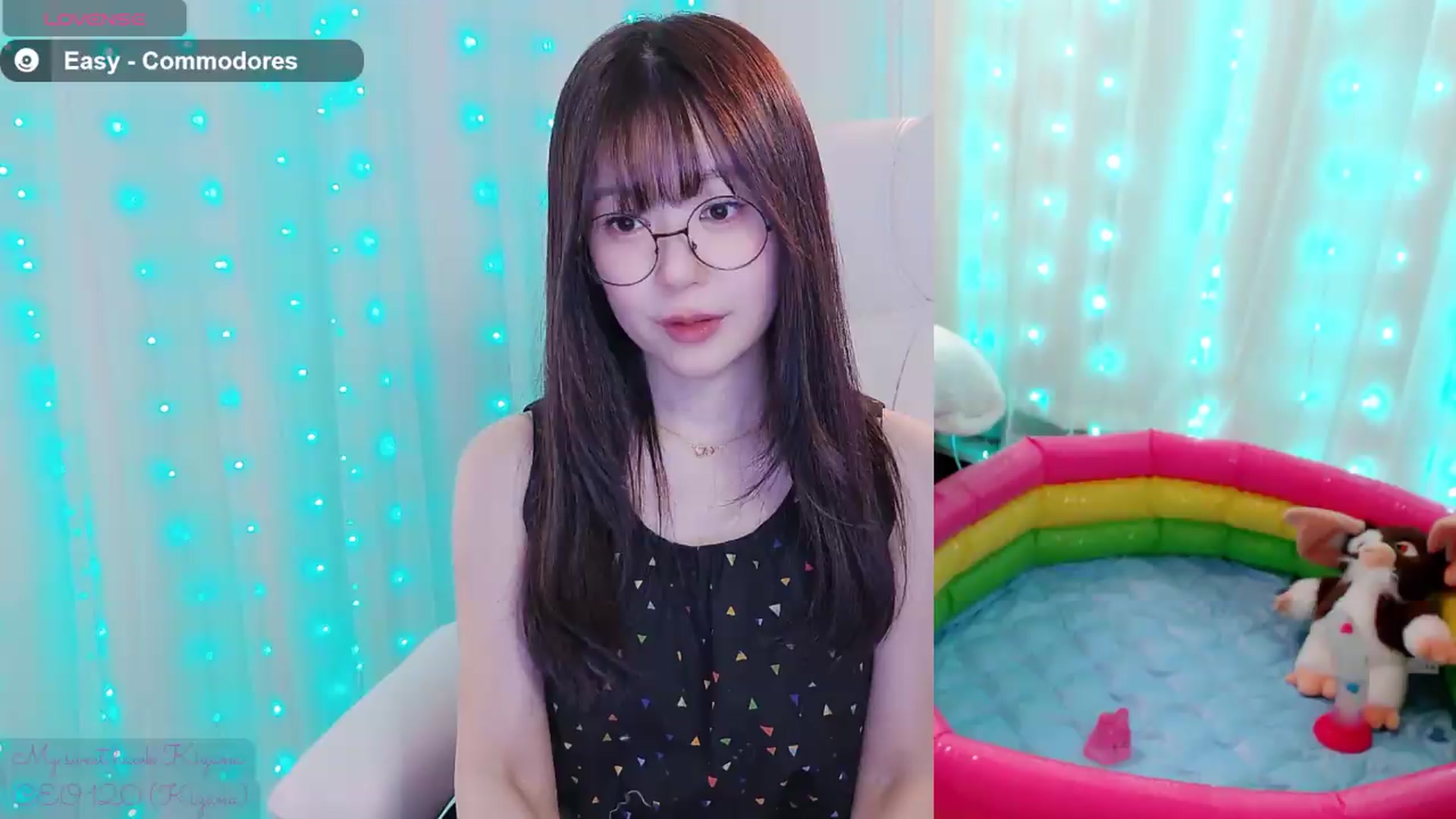 Gallery image thumbnail from meowtheworld's myfreecams stream on, 07/27/2026, 06:05 image 18 of 20