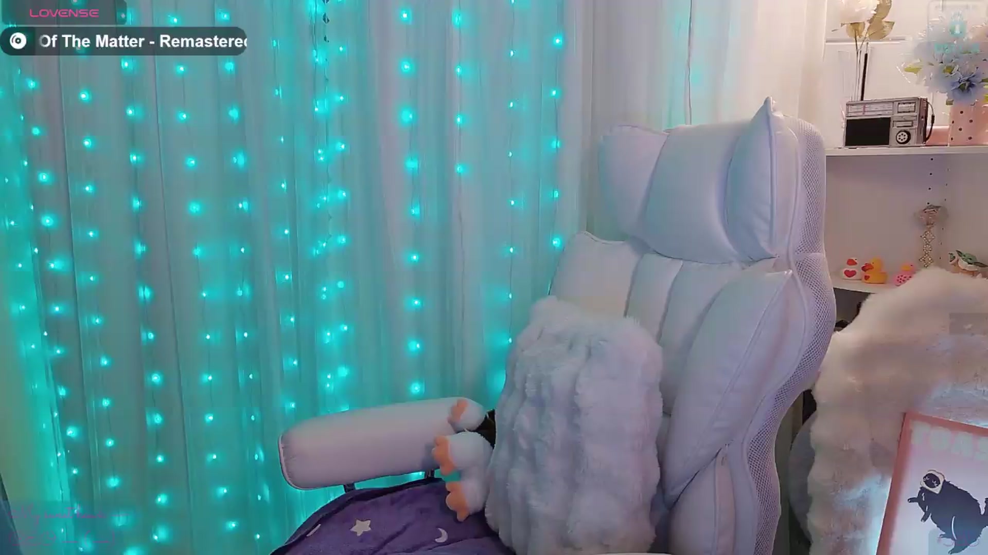 Gallery image thumbnail from meowtheworld's myfreecams stream on, 07/30/2026, 05:22 image 10 of 20