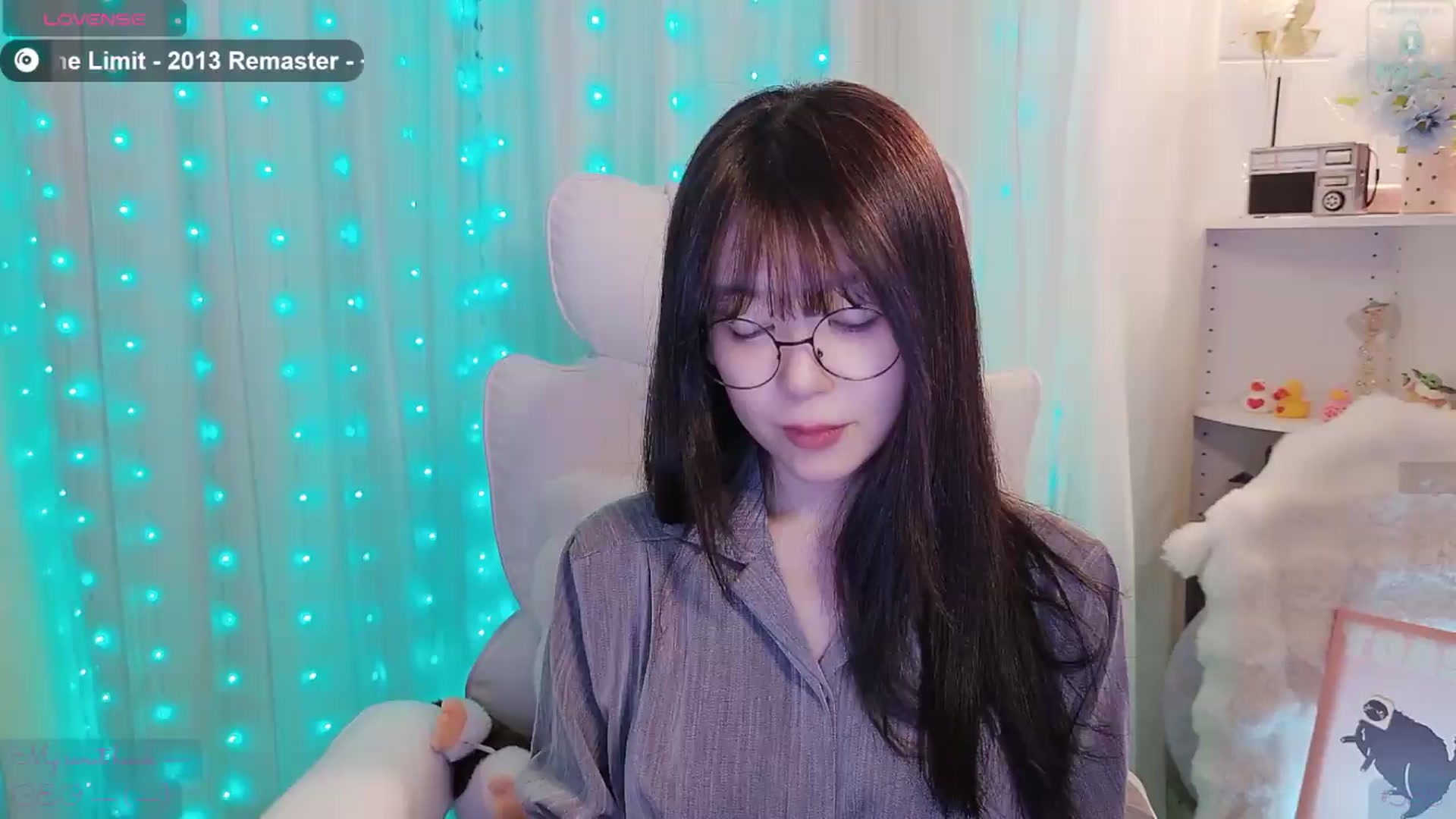 Gallery image thumbnail from meowtheworld's myfreecams stream on, 07/30/2026, 05:22 image 6 of 20