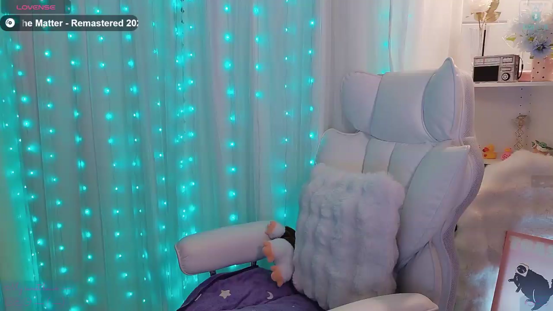 Gallery image thumbnail from meowtheworld's myfreecams stream on, 07/30/2026, 05:22 image 12 of 20