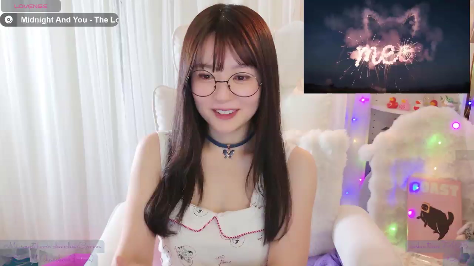 Gallery image thumbnail from meowtheworld's myfreecams stream on, 08/03/2026, 05:04 image 15 of 20