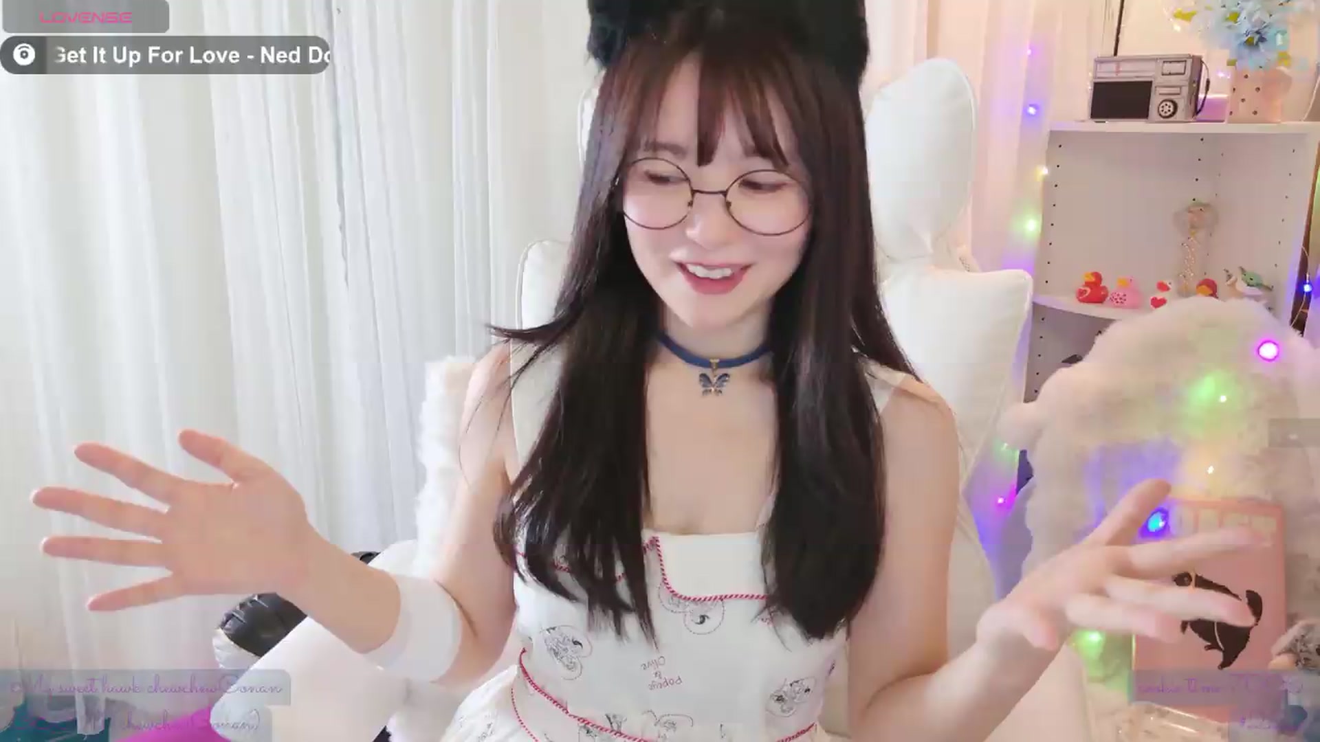 Gallery image thumbnail from meowtheworld's myfreecams stream on, 08/03/2026, 05:33 image 19 of 20