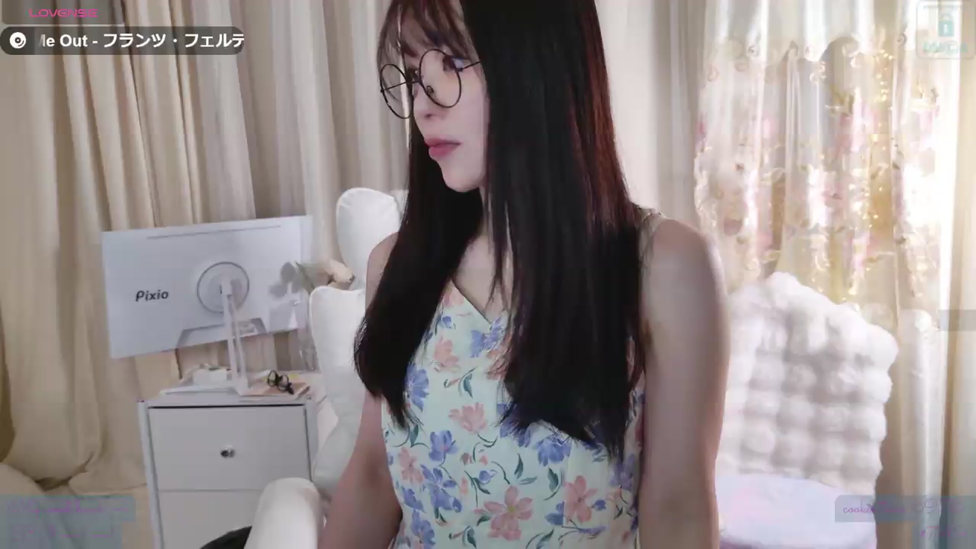 Gallery image thumbnail from meowtheworld's myfreecams stream on, 08/08/2026, 07:12 image 3 of 20