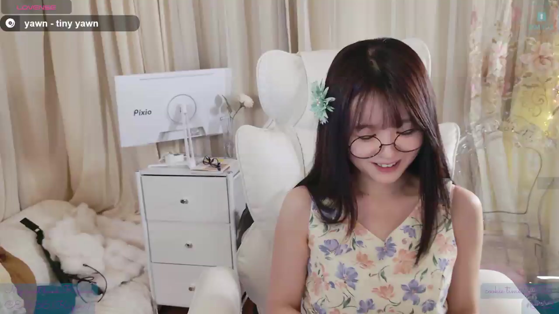Gallery image thumbnail from meowtheworld's myfreecams stream on, 08/08/2026, 07:37 image 13 of 20