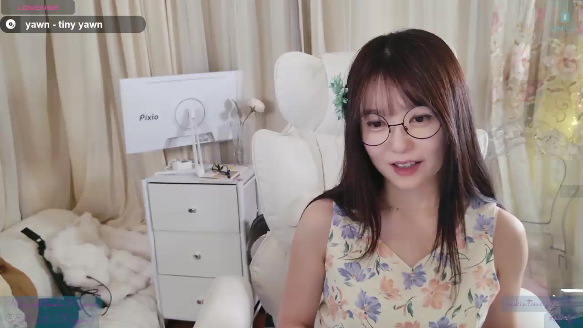 Gallery image thumbnail from meowtheworld's myfreecams stream on, 08/08/2026, 07:37 image 14 of 20