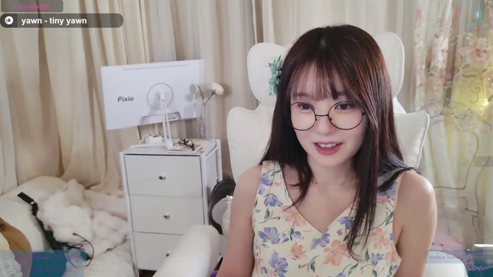 Gallery image thumbnail from meowtheworld's myfreecams stream on, 08/08/2026, 07:37 image 18 of 20