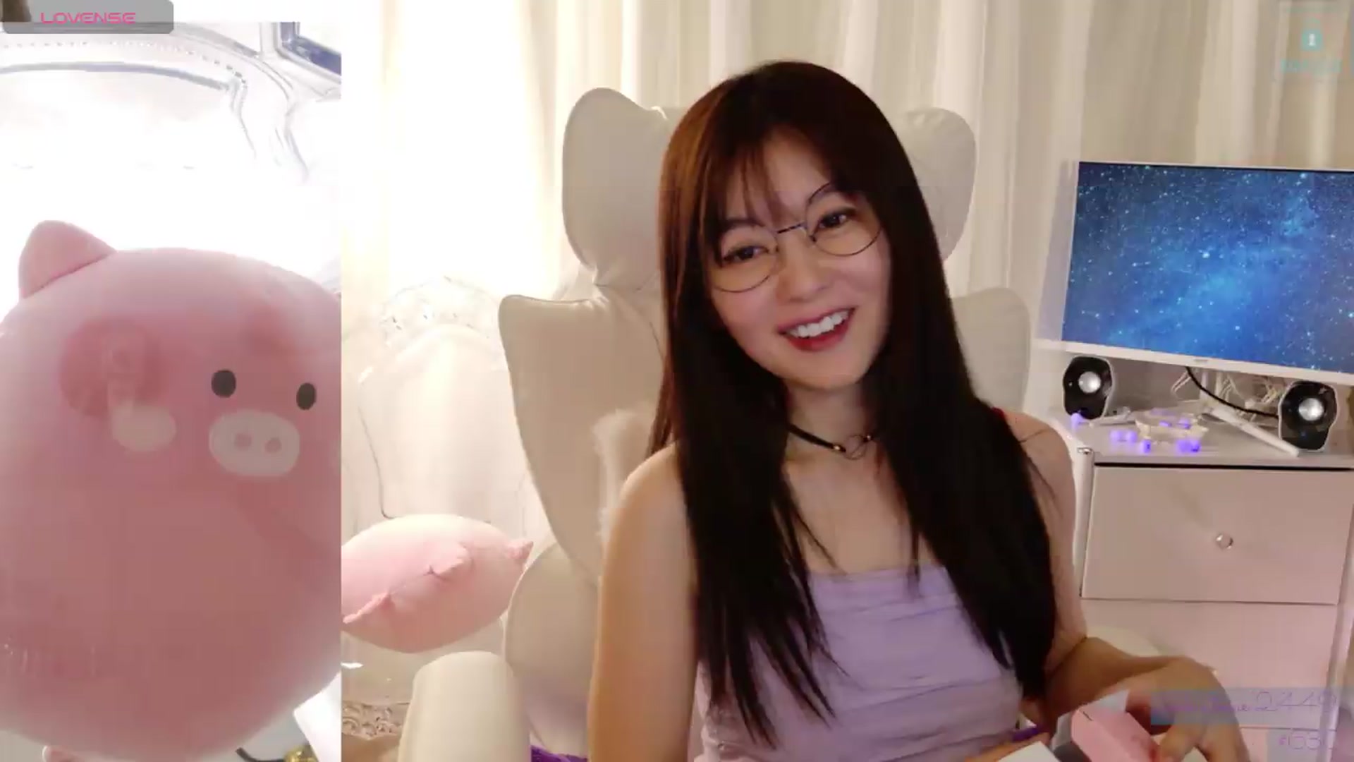 Gallery image thumbnail from meowtheworld's myfreecams stream on, 08/09/2026, 06:53 image 15 of 20