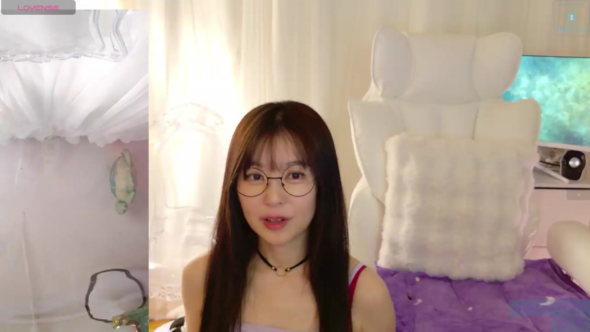 Gallery image thumbnail from meowtheworld's myfreecams stream on, 08/09/2026, 06:53 image 19 of 20