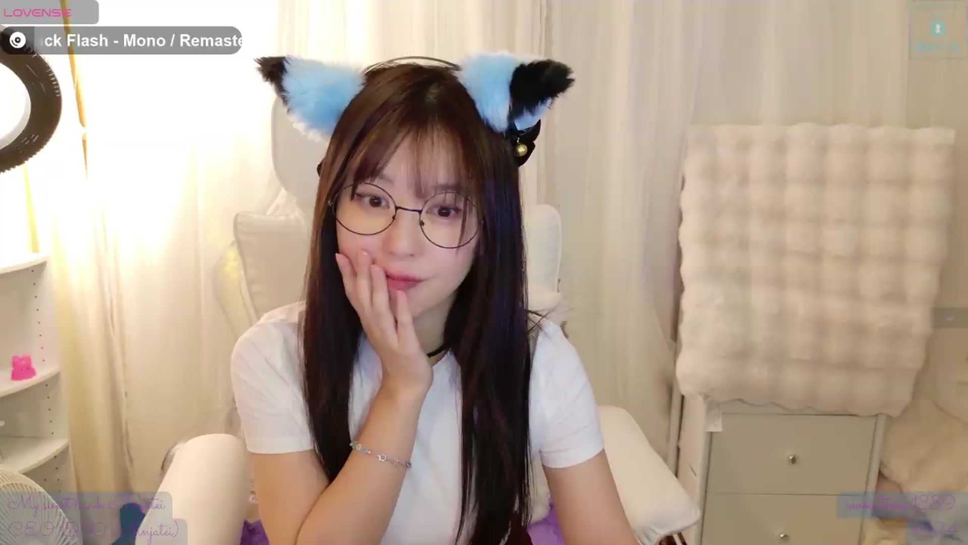 Gallery image thumbnail from meowtheworld's myfreecams stream on, 08/09/2026, 08:27 image 2 of 20