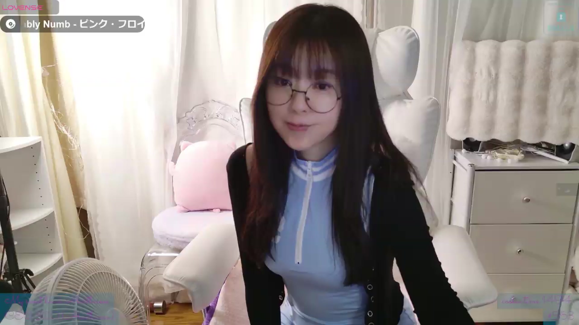 Gallery image thumbnail from meowtheworld's myfreecams stream on, 08/10/2026, 06:42 image 10 of 20