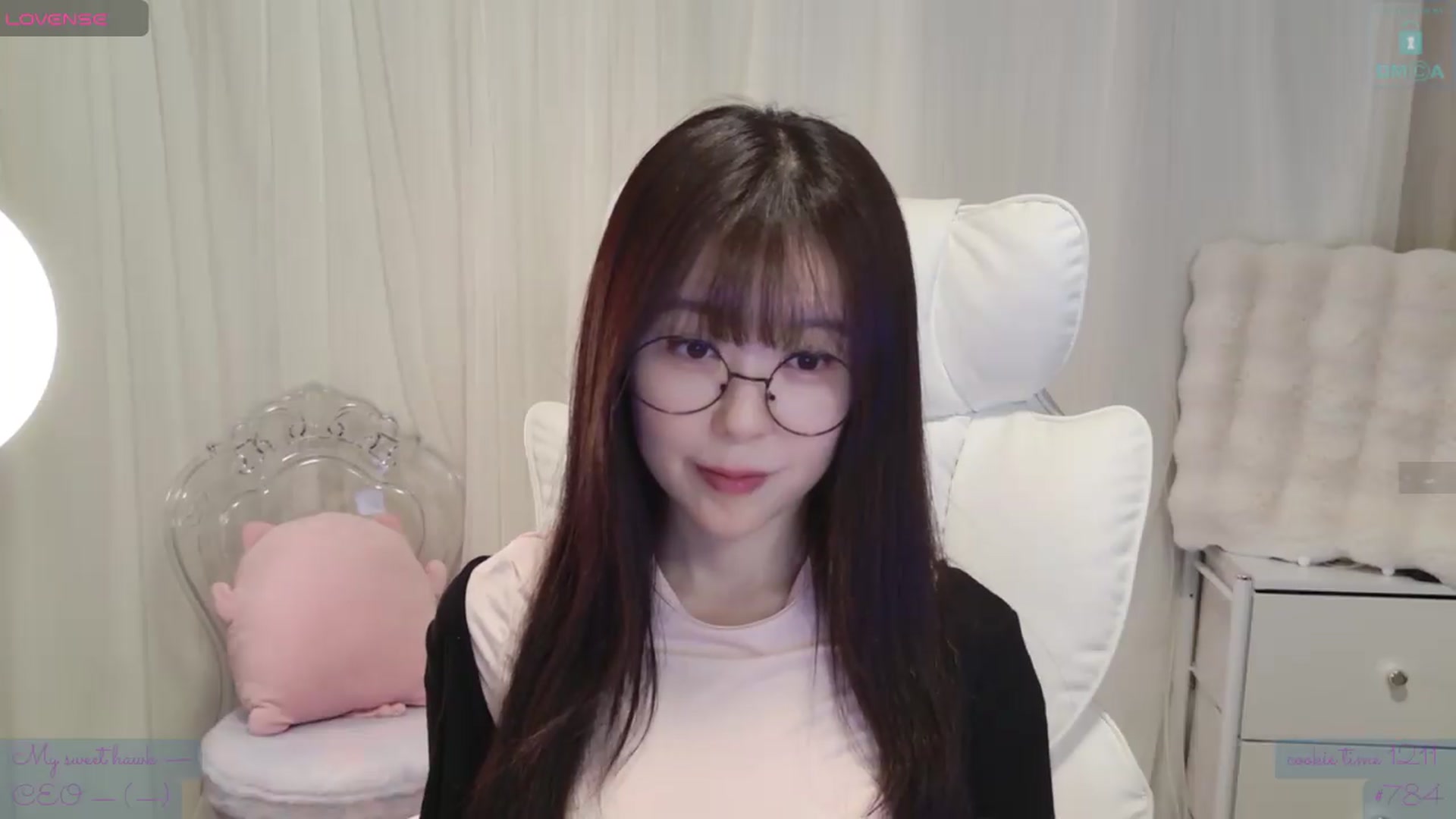 Gallery image thumbnail from meowtheworld's myfreecams stream on, 08/14/2026, 05:24 image 11 of 20