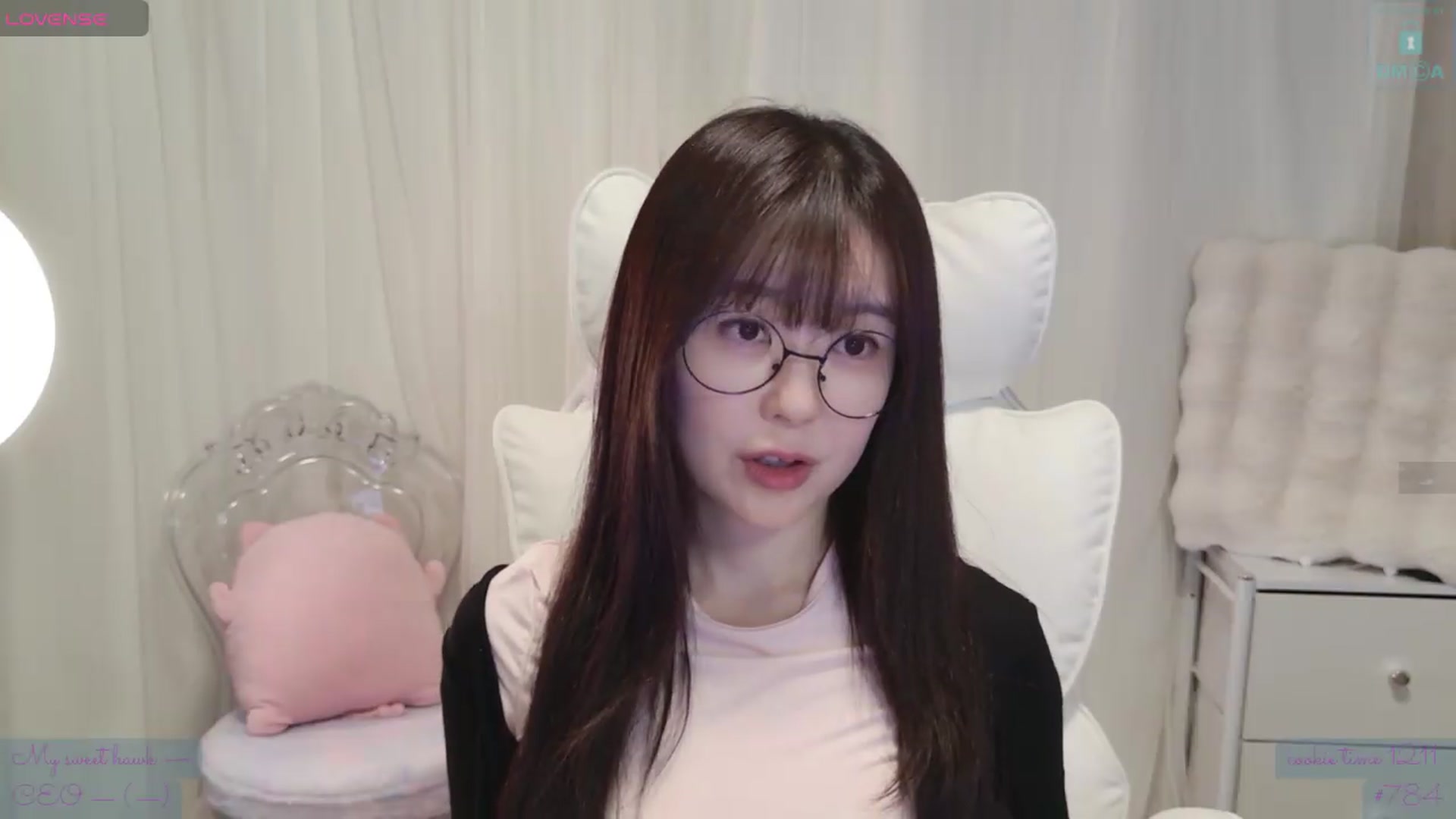Gallery image thumbnail from meowtheworld's myfreecams stream on, 08/14/2026, 05:24 image 8 of 20