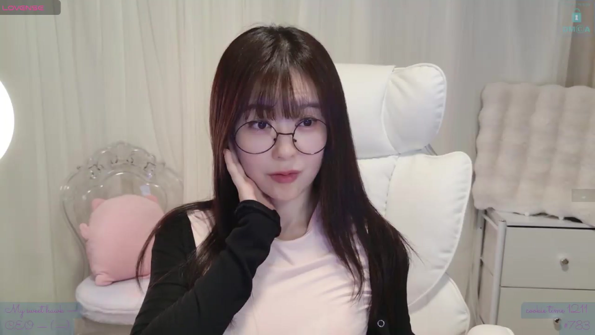 Gallery image thumbnail from meowtheworld's myfreecams stream on, 08/14/2026, 05:24 image 19 of 20