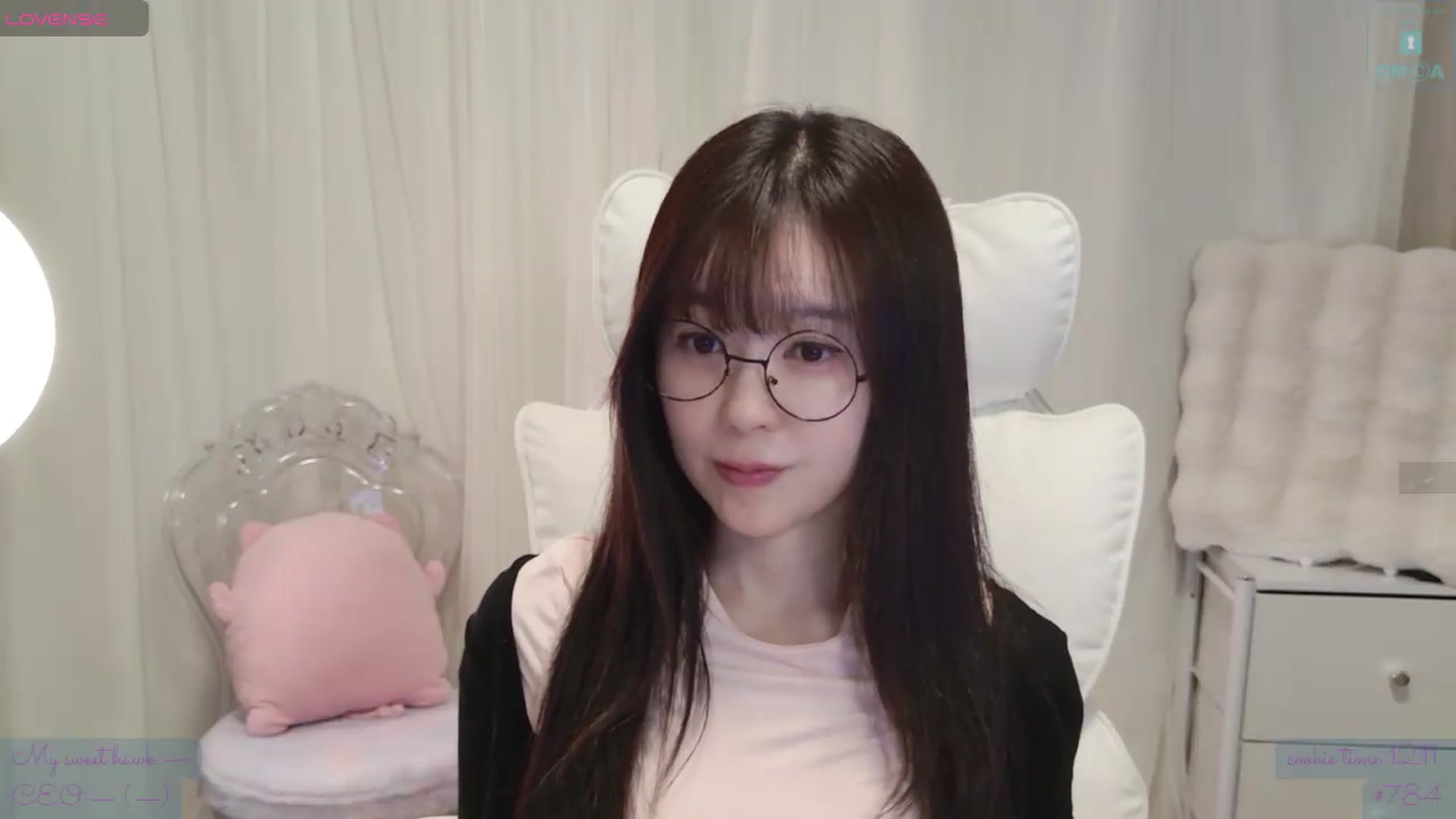 Gallery image thumbnail from meowtheworld's myfreecams stream on, 08/14/2026, 05:24 image 6 of 20