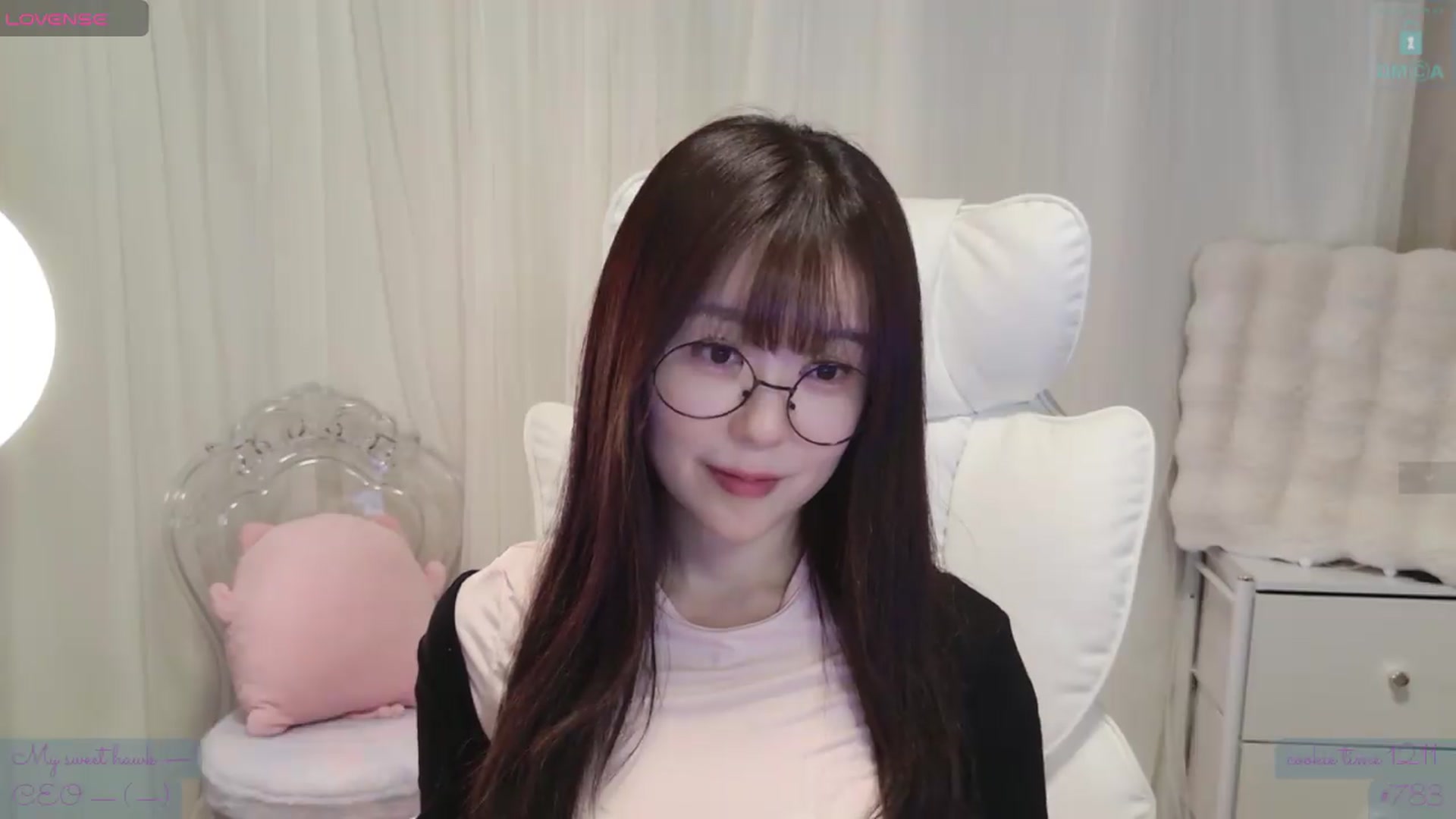 Gallery image thumbnail from meowtheworld's myfreecams stream on, 08/14/2026, 05:24 image 16 of 20