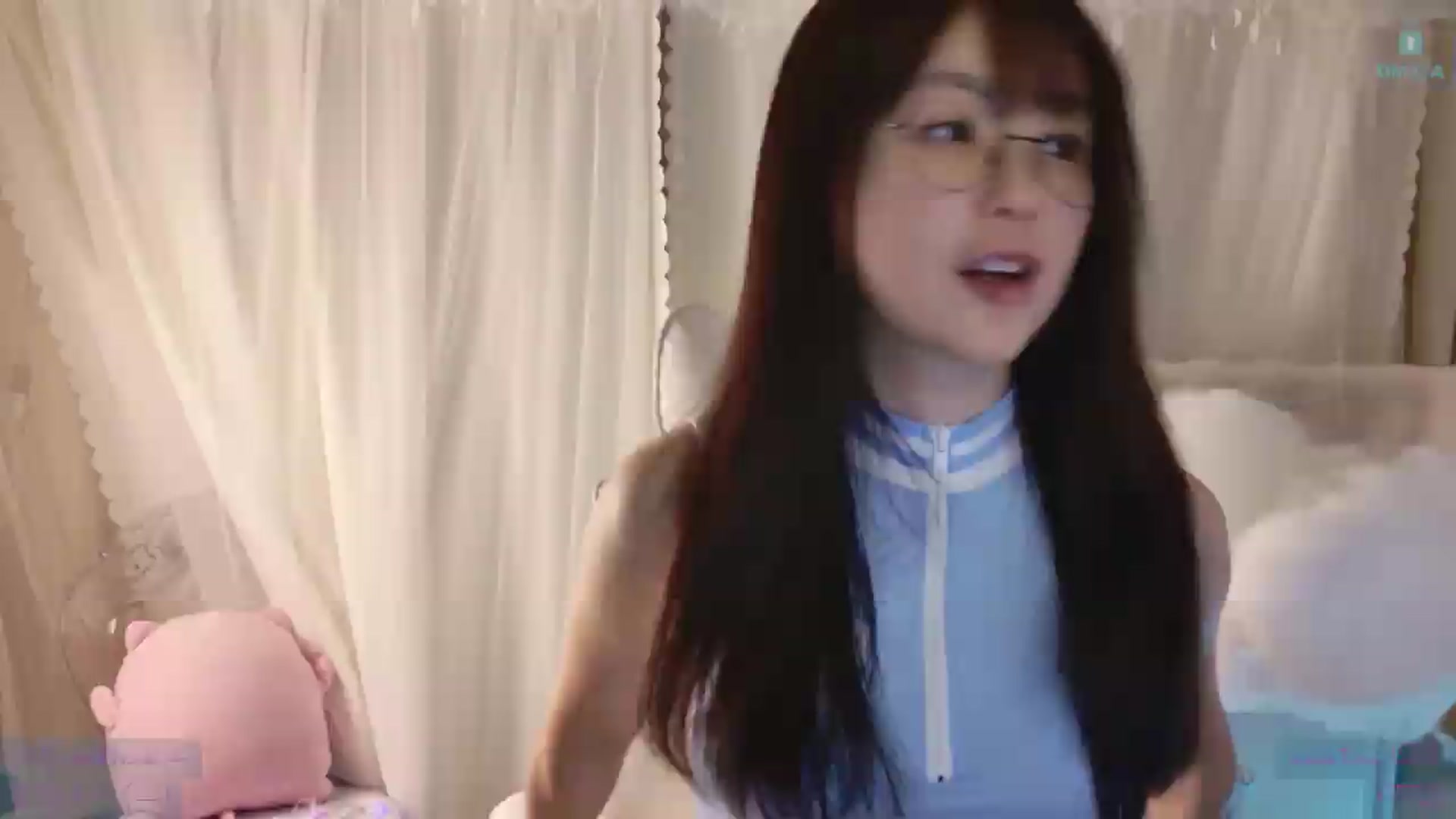 Gallery image thumbnail from meowtheworld's myfreecams stream on, 08/15/2026, 04:43 image 20 of 20