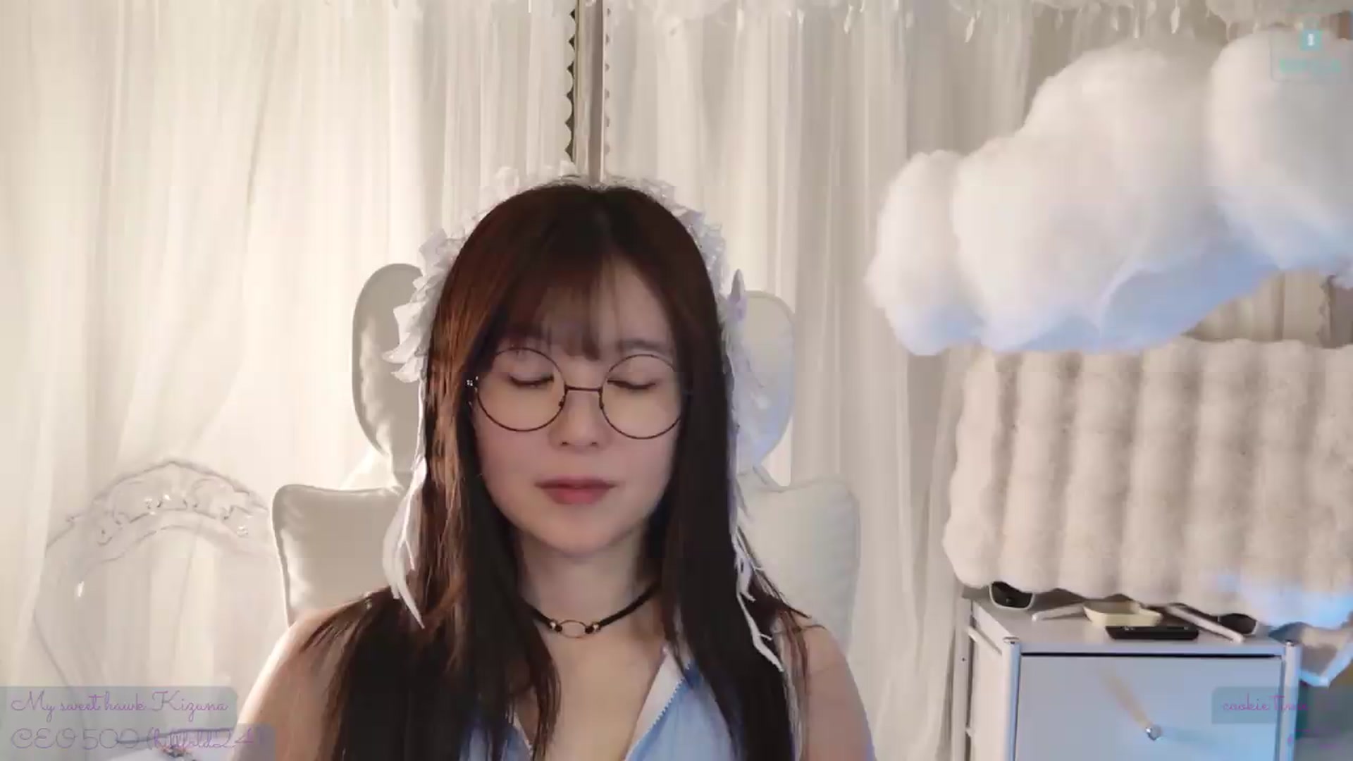 Gallery image thumbnail from meowtheworld's myfreecams stream on, 08/15/2026, 06:39 image 16 of 20