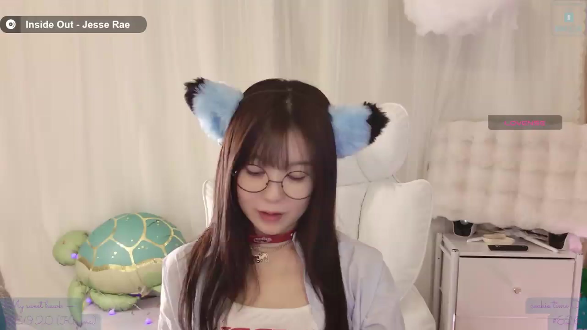 Gallery image thumbnail from meowtheworld's myfreecams stream on, 08/16/2026, 05:56 image 5 of 20