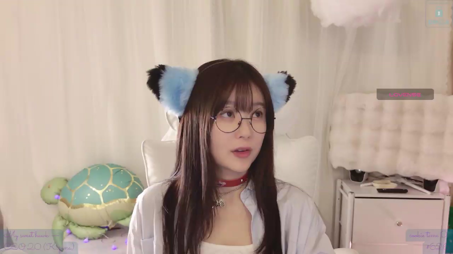 Gallery image thumbnail from meowtheworld's myfreecams stream on, 08/16/2026, 05:56 image 4 of 20