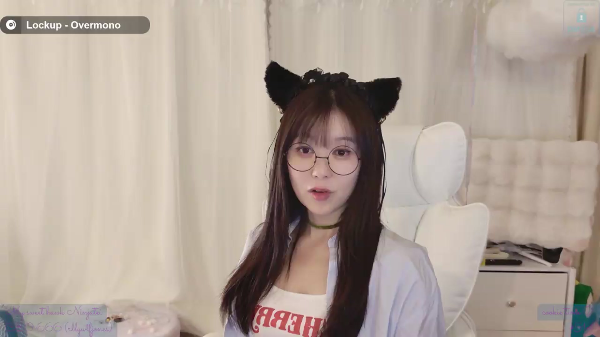 Gallery image thumbnail from meowtheworld's myfreecams stream on, 08/16/2026, 12:46 image 5 of 20