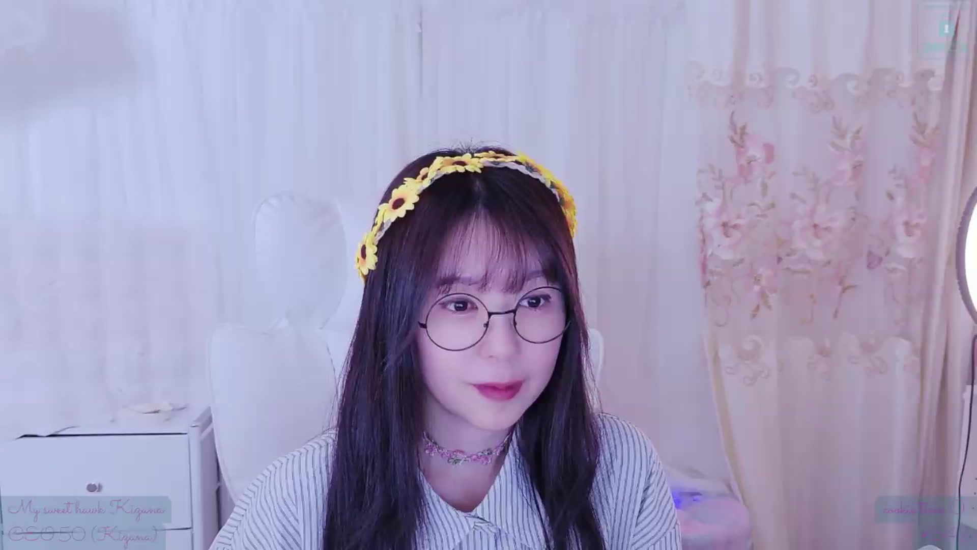 Gallery image thumbnail from meowtheworld's myfreecams stream on, 08/22/2026, 06:06 image 3 of 20