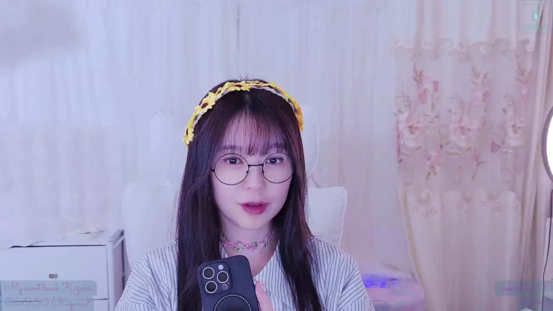 Gallery image thumbnail from meowtheworld's myfreecams stream on, 08/22/2026, 06:06 image 4 of 20