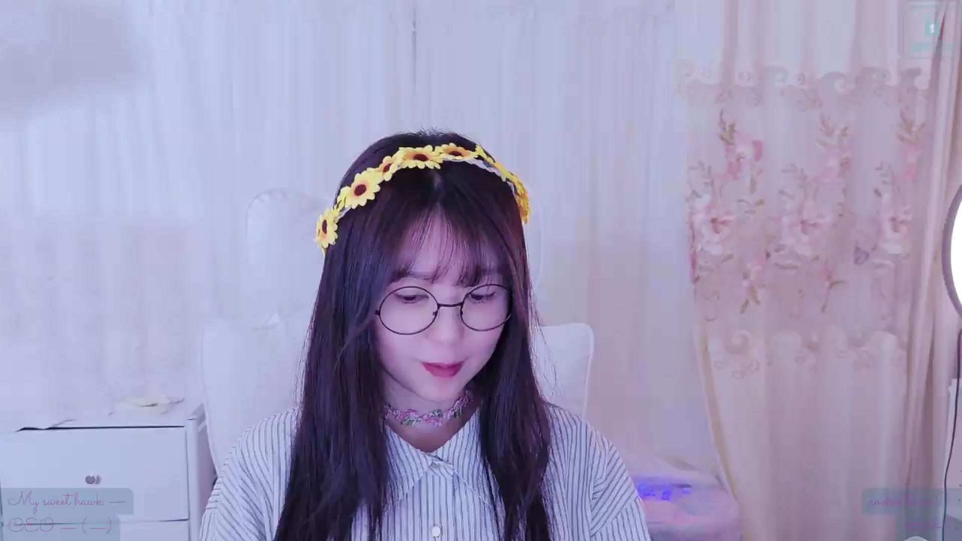 Gallery image thumbnail from meowtheworld's myfreecams stream on, 08/22/2026, 06:06 image 2 of 20