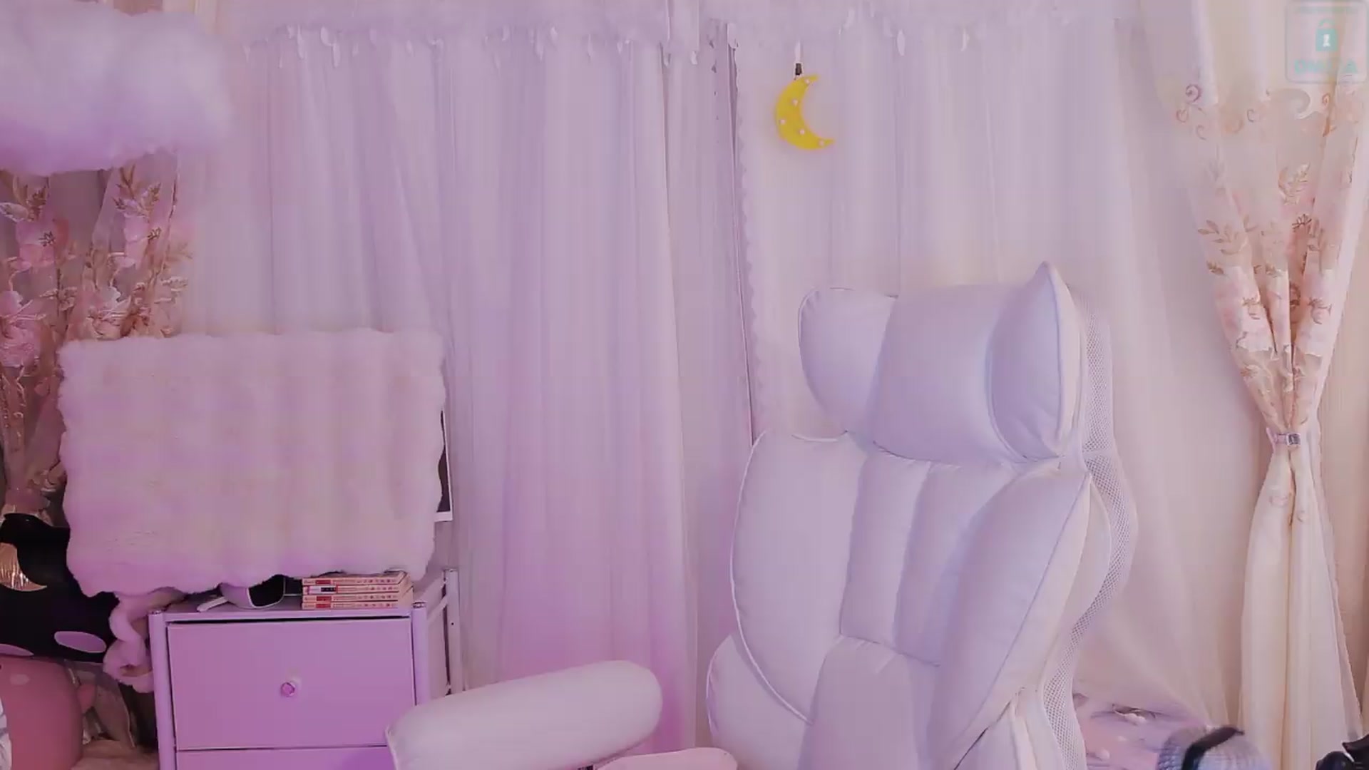 Gallery image thumbnail from meowtheworld's myfreecams stream on, 08/30/2026, 07:51 image 1 of 20