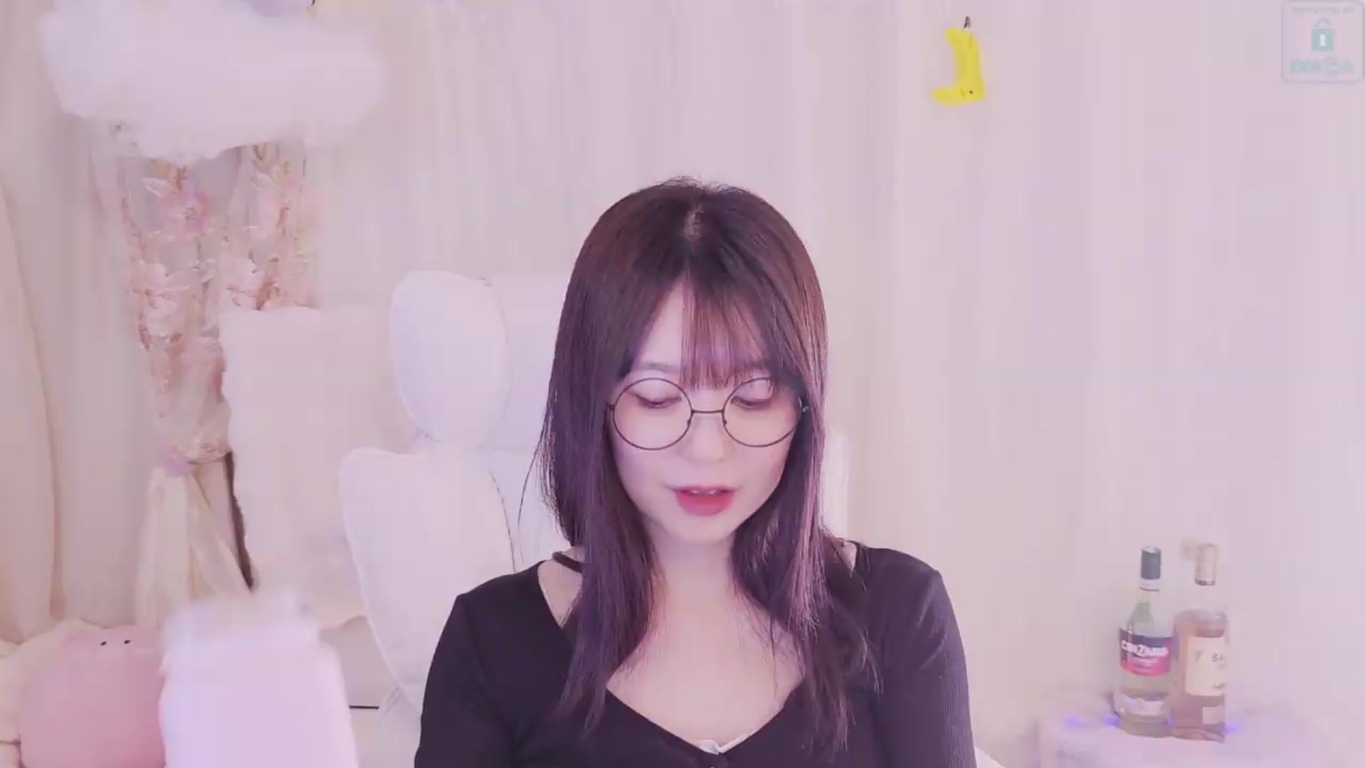 Gallery image thumbnail from meowtheworld's myfreecams stream on, 09/05/2026, 06:30 image 5 of 20