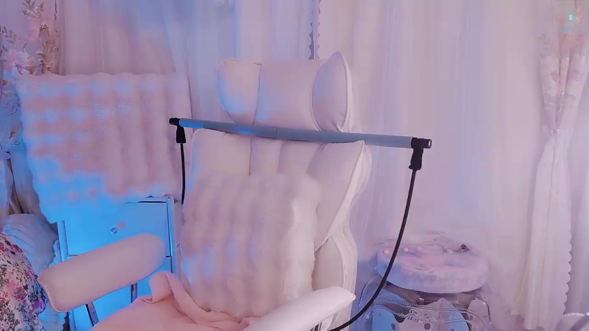 Gallery image thumbnail from meowtheworld's myfreecams stream on, 09/06/2026, 04:48 image 7 of 20