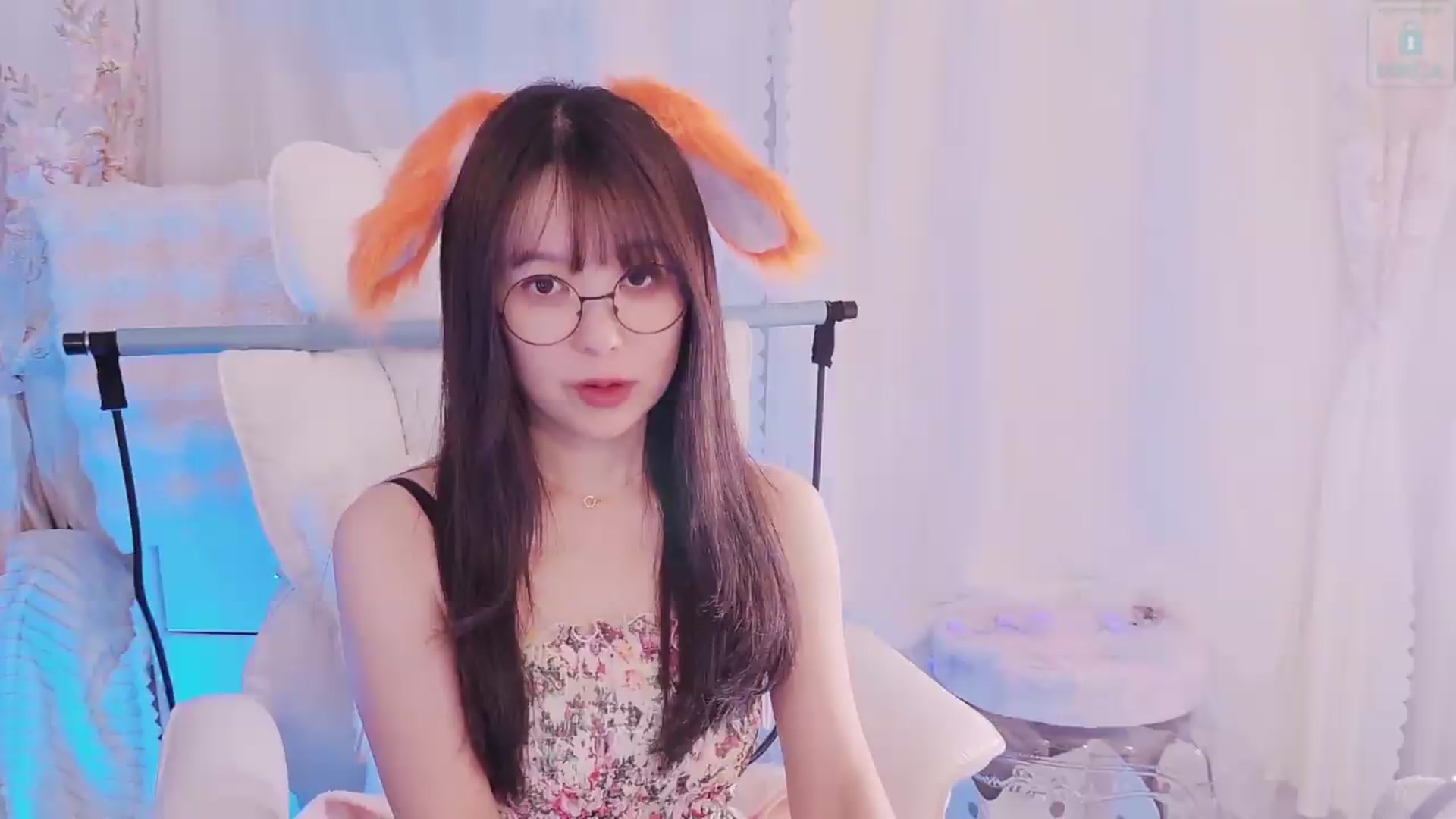 Gallery image thumbnail from meowtheworld's myfreecams stream on, 09/06/2026, 04:48 image 12 of 20