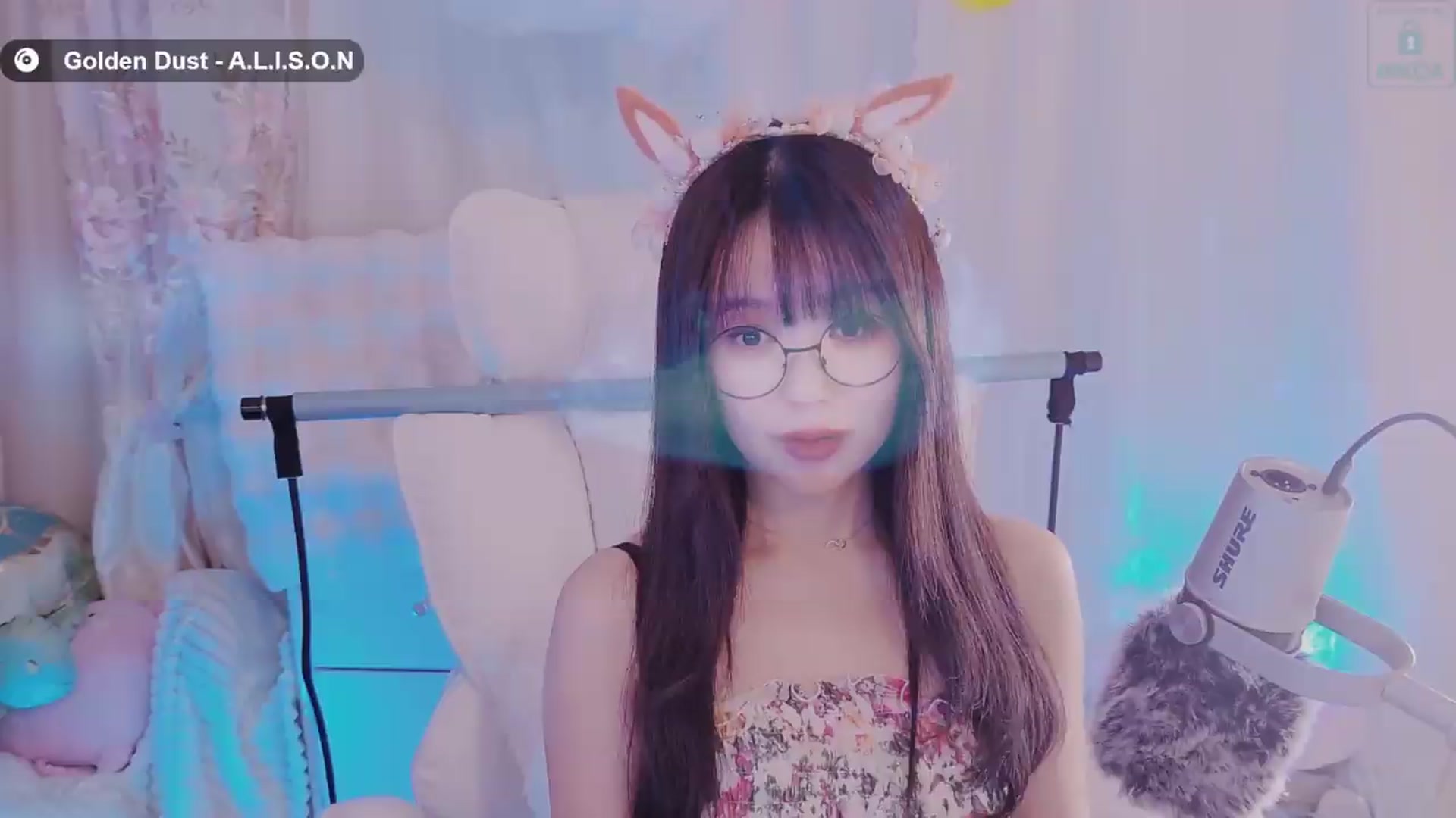 Gallery image thumbnail from meowtheworld's myfreecams stream on, 09/06/2026, 05:37 image 9 of 20