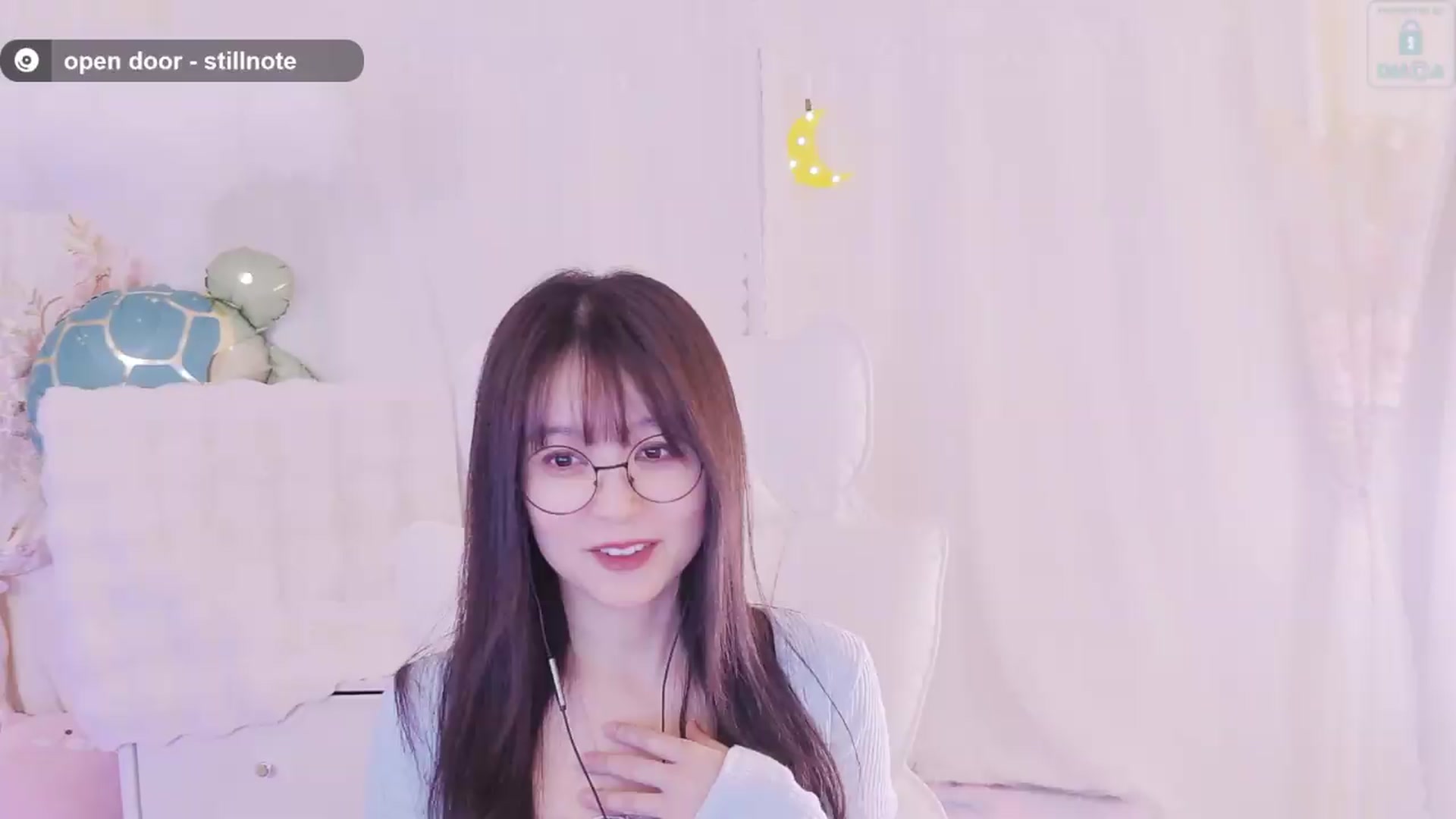 Gallery image thumbnail from meowtheworld's myfreecams stream on, 09/06/2026, 14:05 image 13 of 20