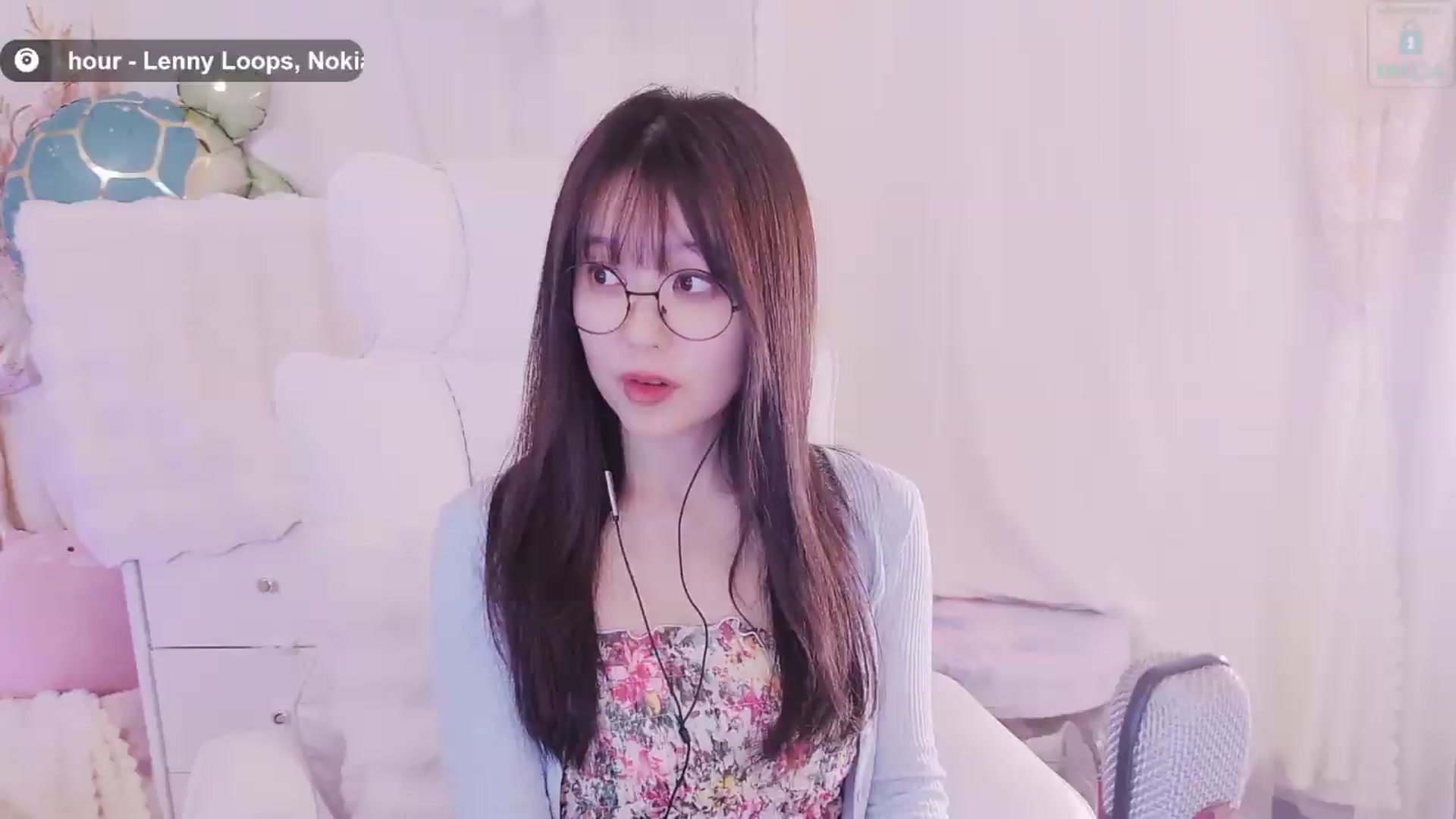 Gallery image thumbnail from meowtheworld's myfreecams stream on, 09/06/2026, 14:05 image 12 of 20