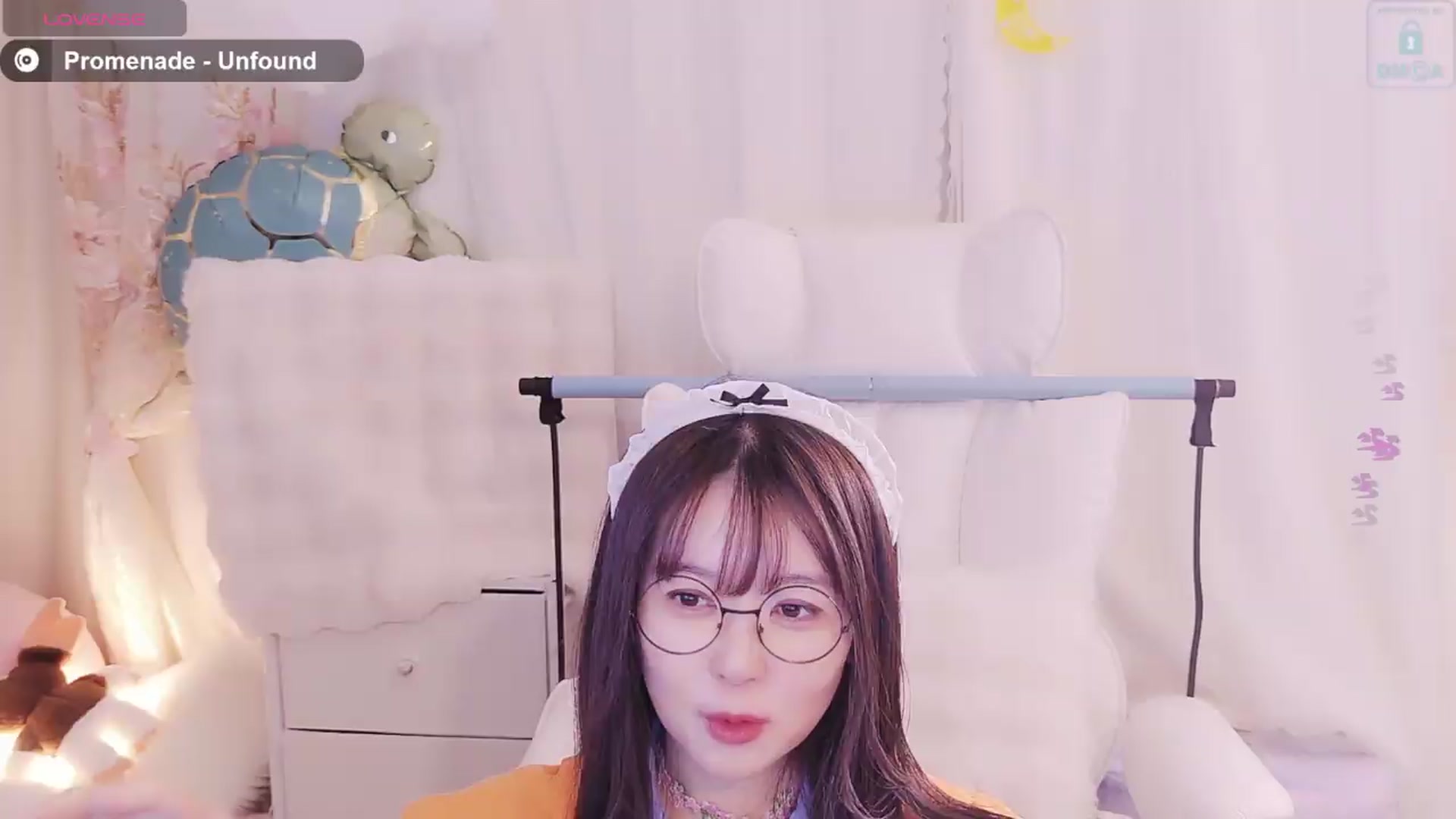 Gallery image thumbnail from meowtheworld's myfreecams stream on, 09/13/2026, 05:52 image 5 of 20